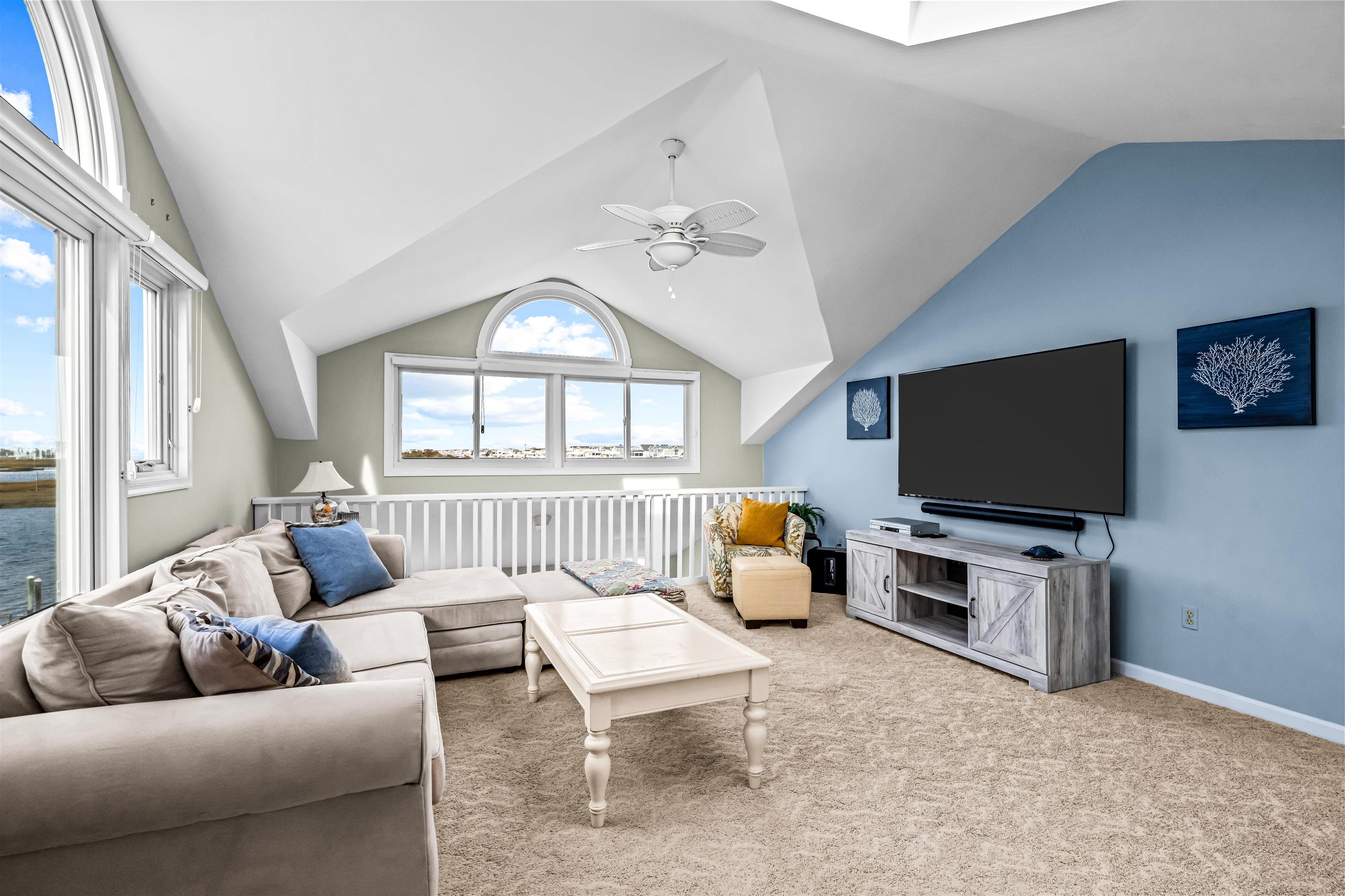353 W 39th Street - Picture 33