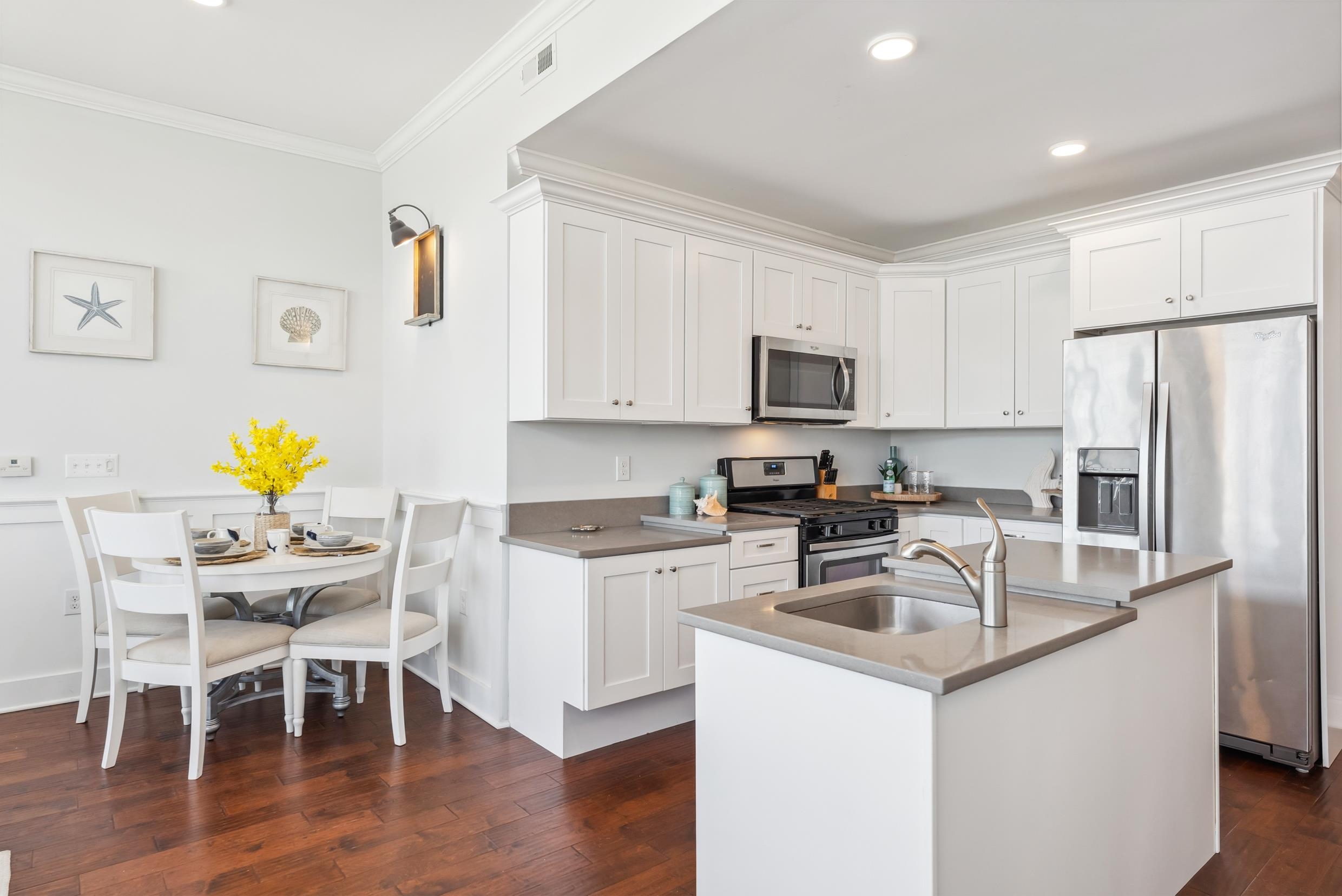 8515 Landis Avenue - Picture 5