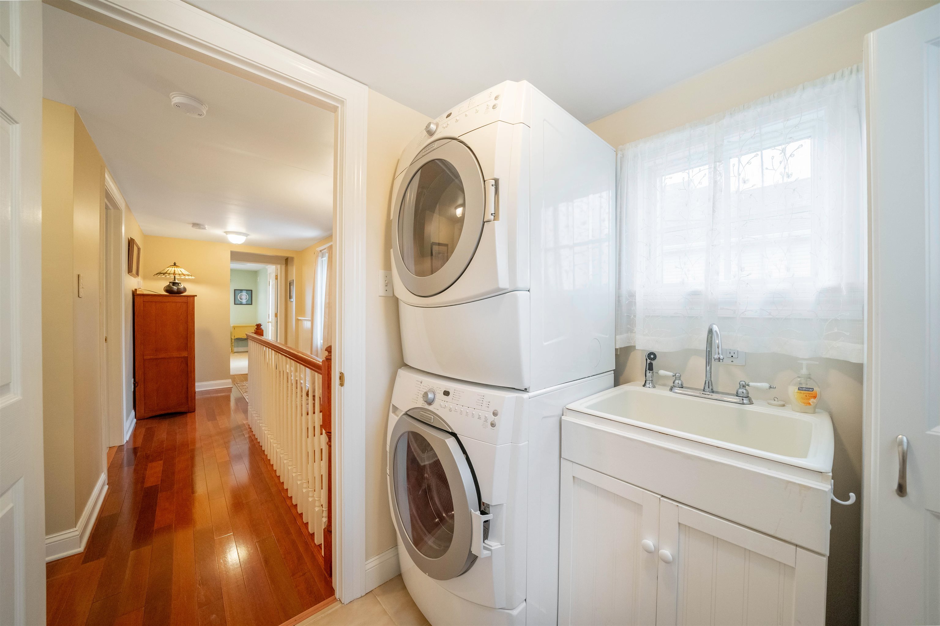 https://cdnparap40.paragonrels.com/ParagonImages/Property/P4/CAPEMAY/250570/17/0/0/c65409a8b8cb2e7f52a33cd1421d7c93/1/f09693e76b200232cc9bc4d4dd4746a9/250570-5b1a457b-a005-48c3-a603-44e880784430.JPG