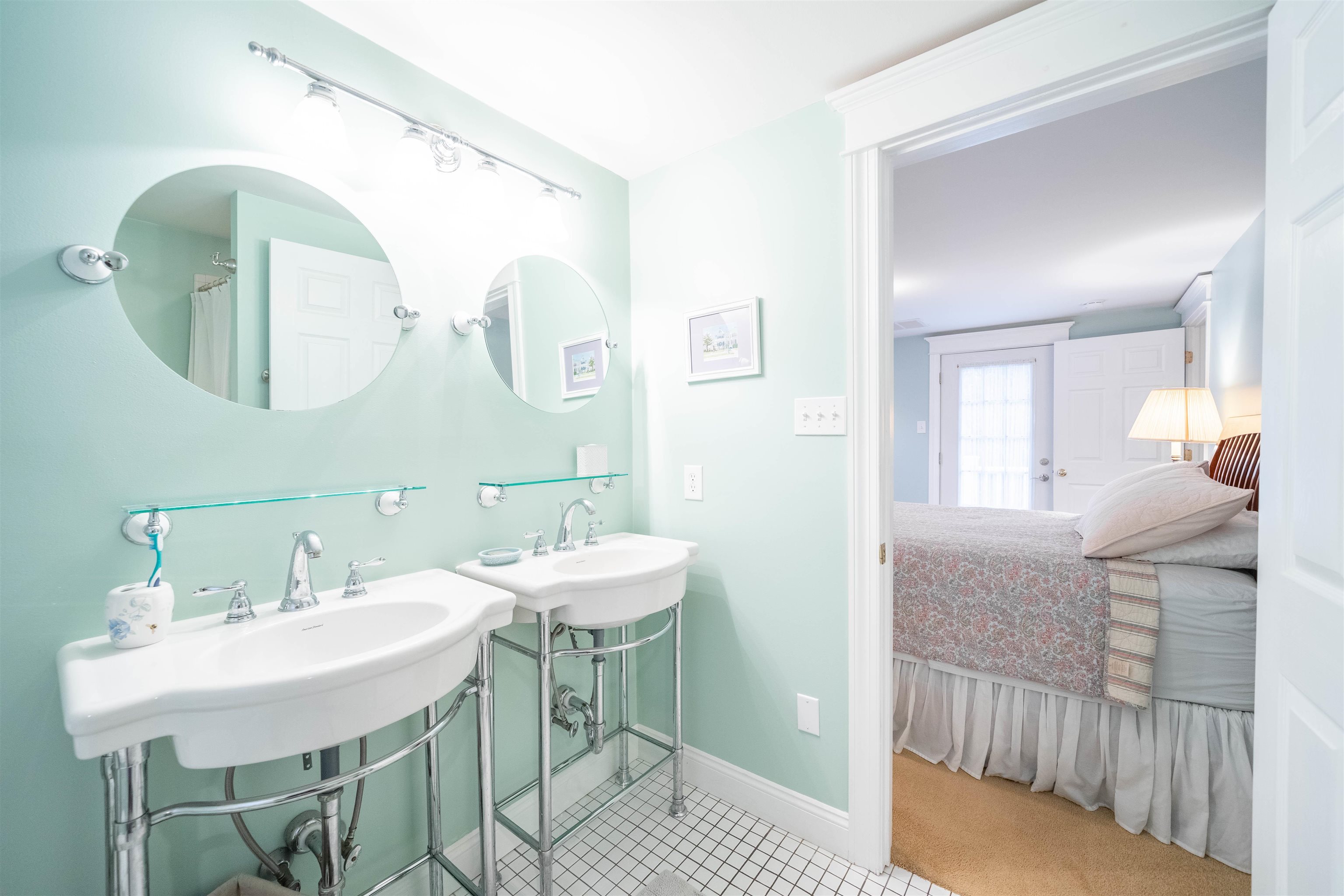 https://cdnparap40.paragonrels.com/ParagonImages/Property/P4/CAPEMAY/250570/23/0/0/4cde15d603e1ad7b15507c7983247a6f/1/f09693e76b200232cc9bc4d4dd4746a9/250570-4dcf41d8-6e2c-43a1-84cf-877dede023ca.JPG