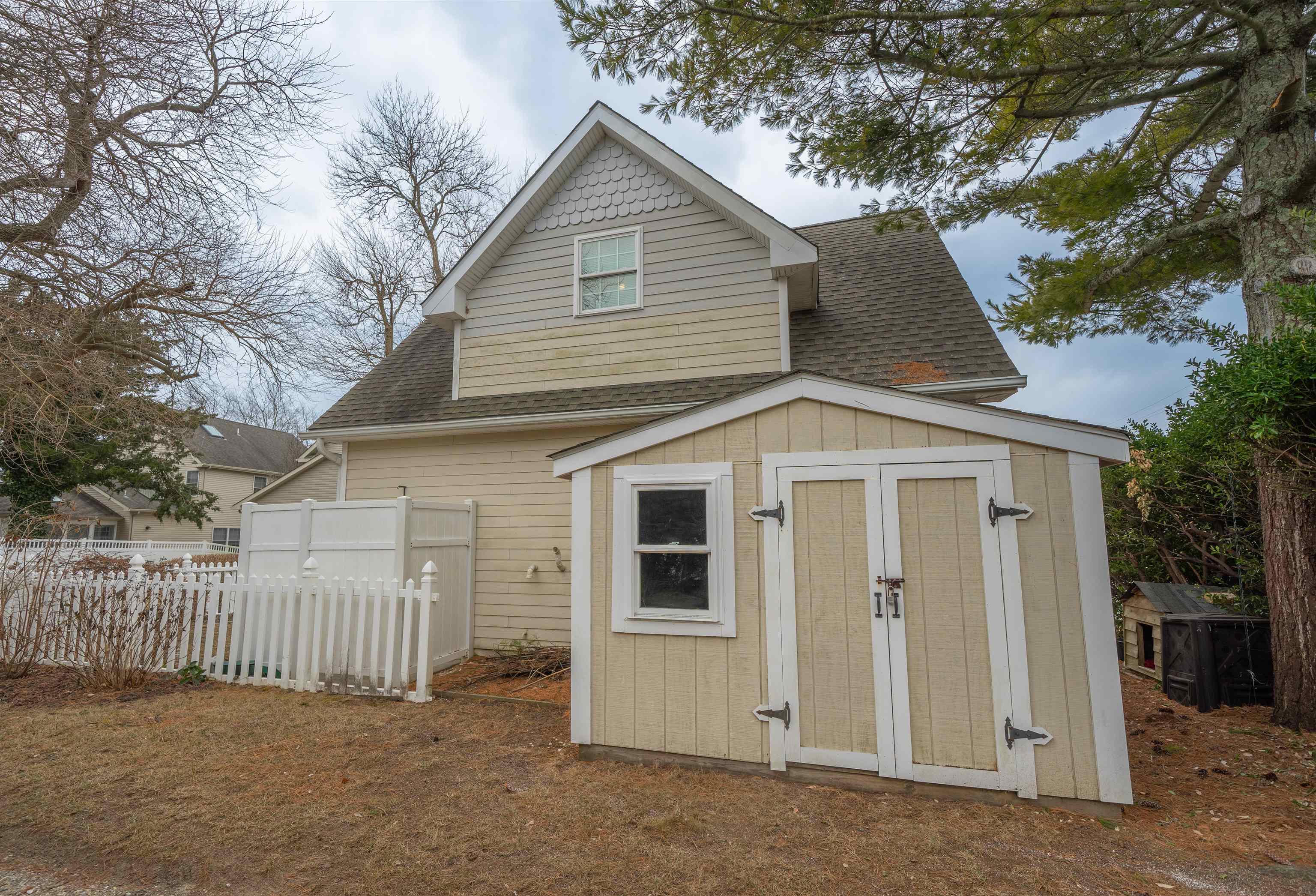 https://cdnparap40.paragonrels.com/ParagonImages/Property/P4/CAPEMAY/250570/5/0/0/264fa32517bee4b4b402b4755ec5972c/1/f09693e76b200232cc9bc4d4dd4746a9/250570-afcca4c7-9017-4e0f-8b2d-feafed8ebfab.JPG