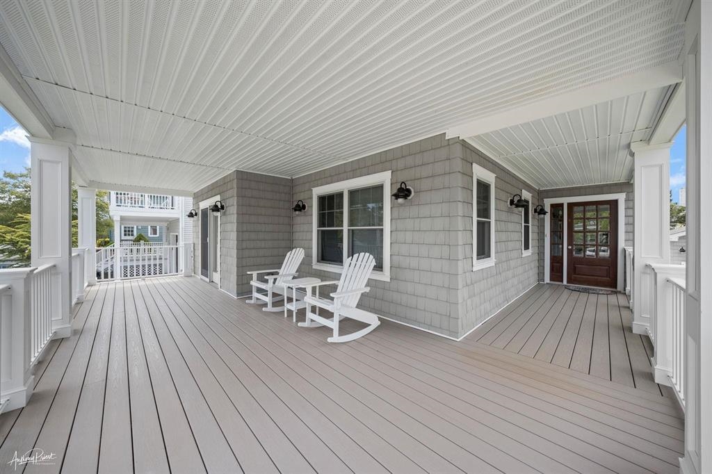 176 24th Street - Picture 2
