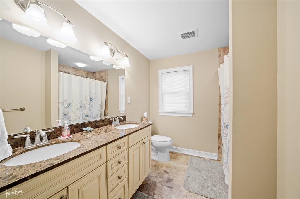 176 24th Street - Picture 6