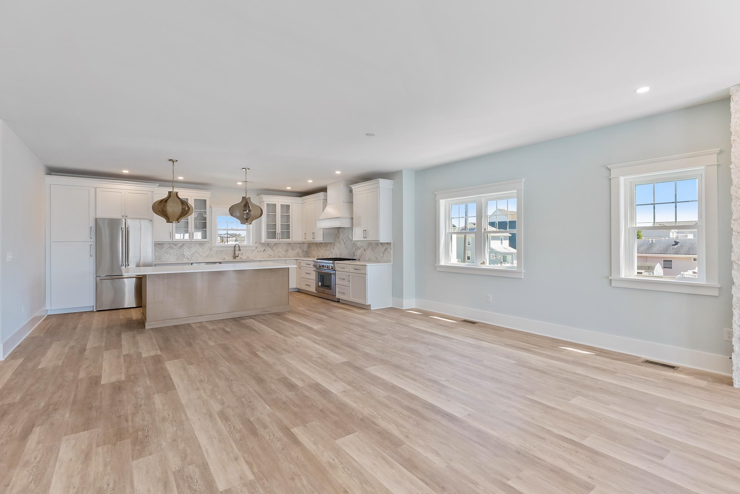 301 W 1st Avenue