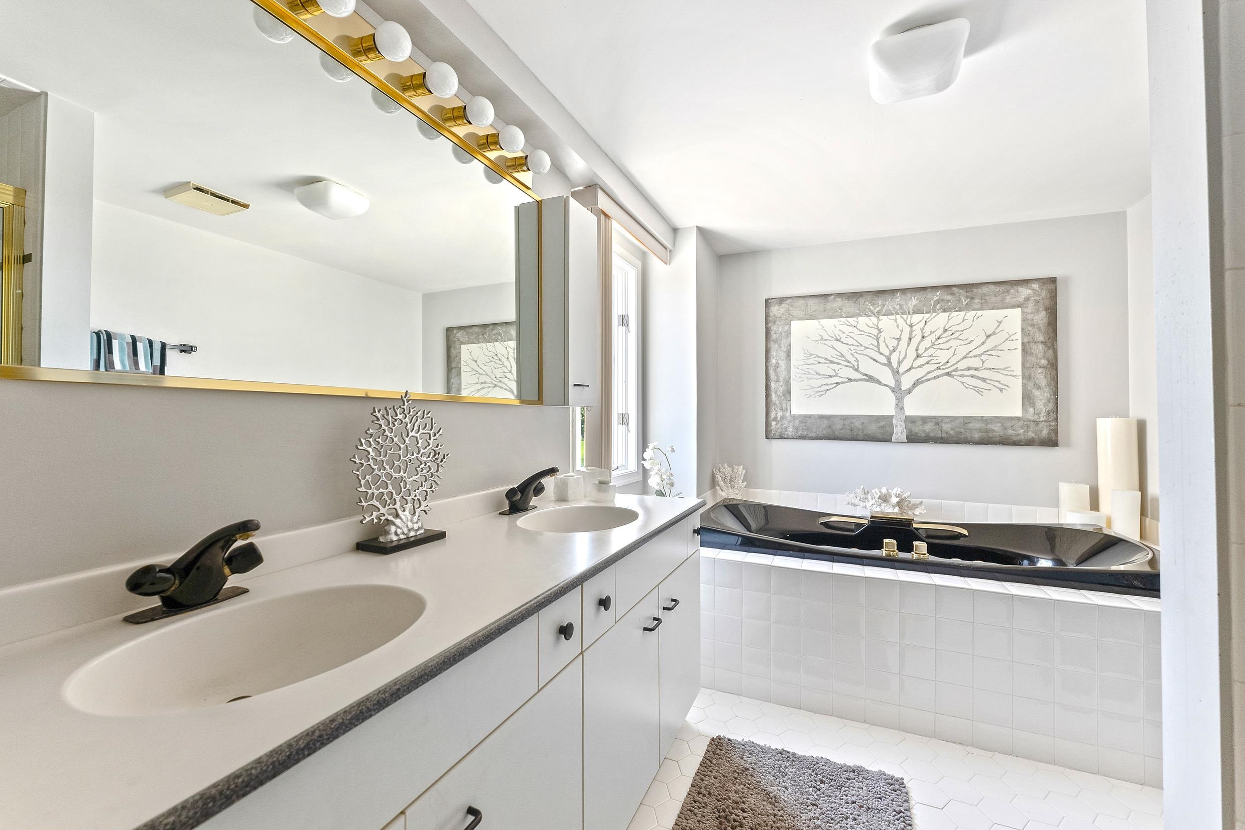 1100 Ocean Drive - Picture 20