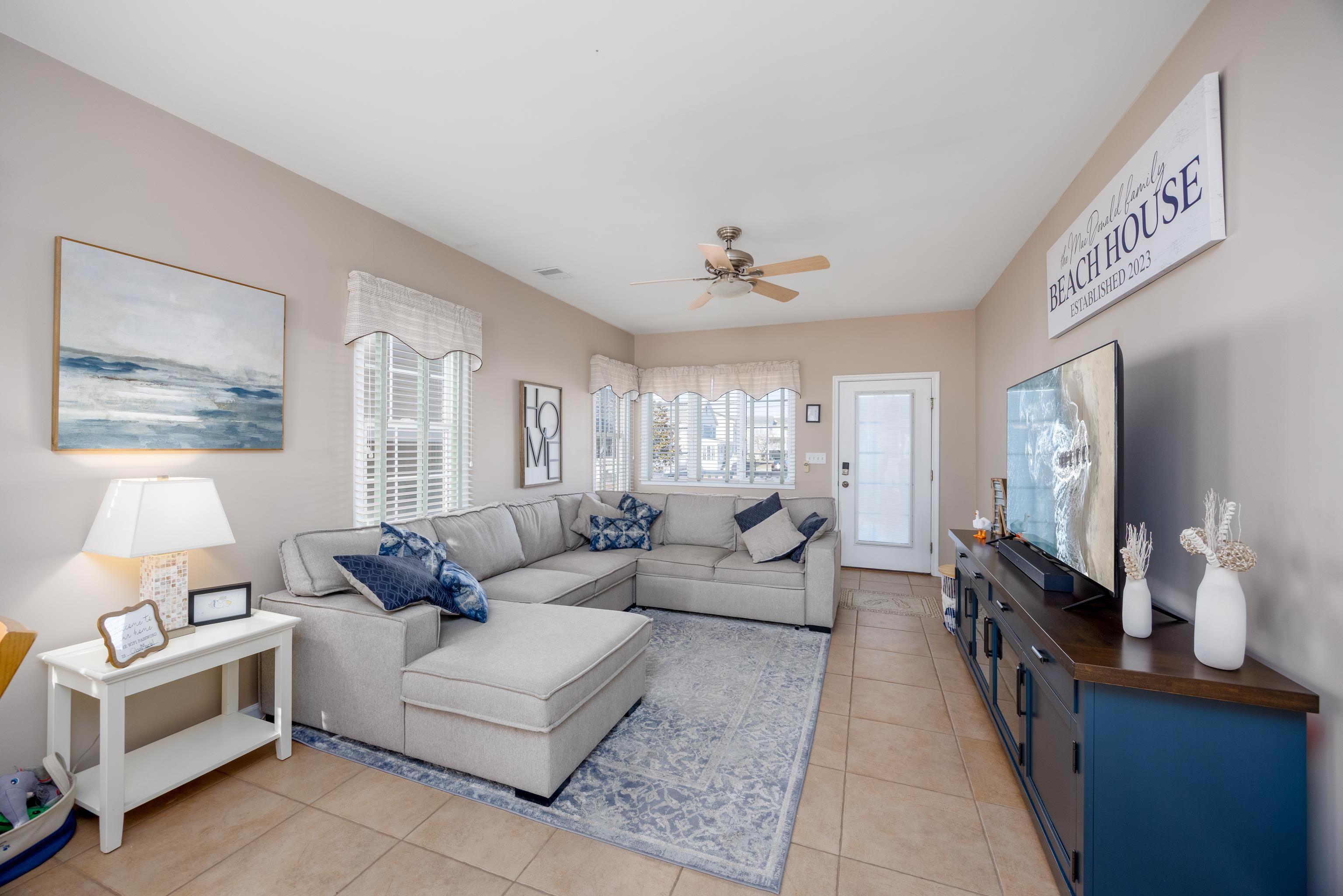 140 W Cresse Avenue