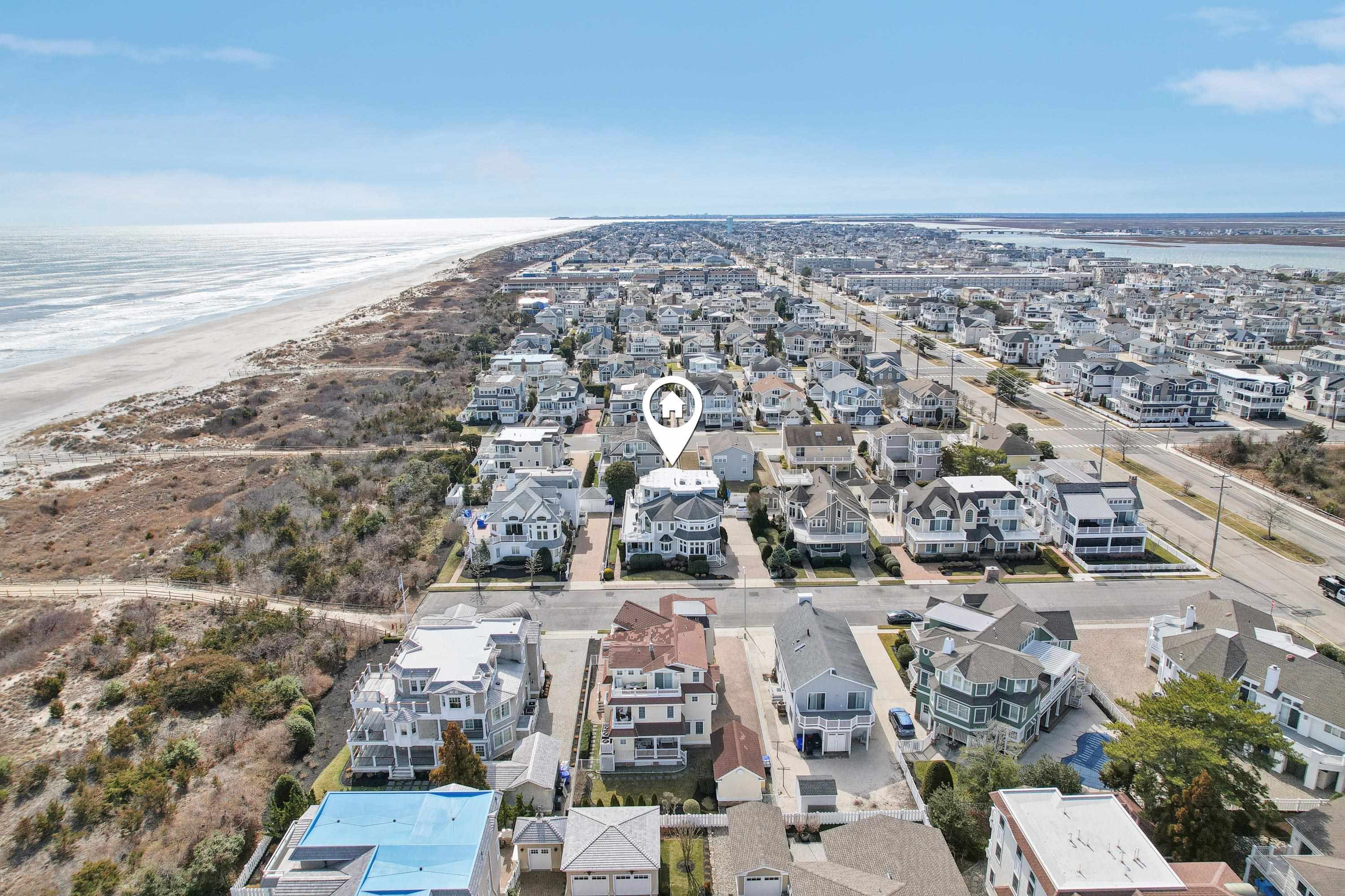 https://cdnparap40.paragonrels.com/ParagonImages/Property/P4/CAPEMAY/250678/10/0/0/32f390f062e838061b2f0d2cf79c38d7/1/1f0316445f1d4a4ecbff31827a270715/250678-9a7b6c18-503a-4dcf-8a4f-6a786f317abb.JPG