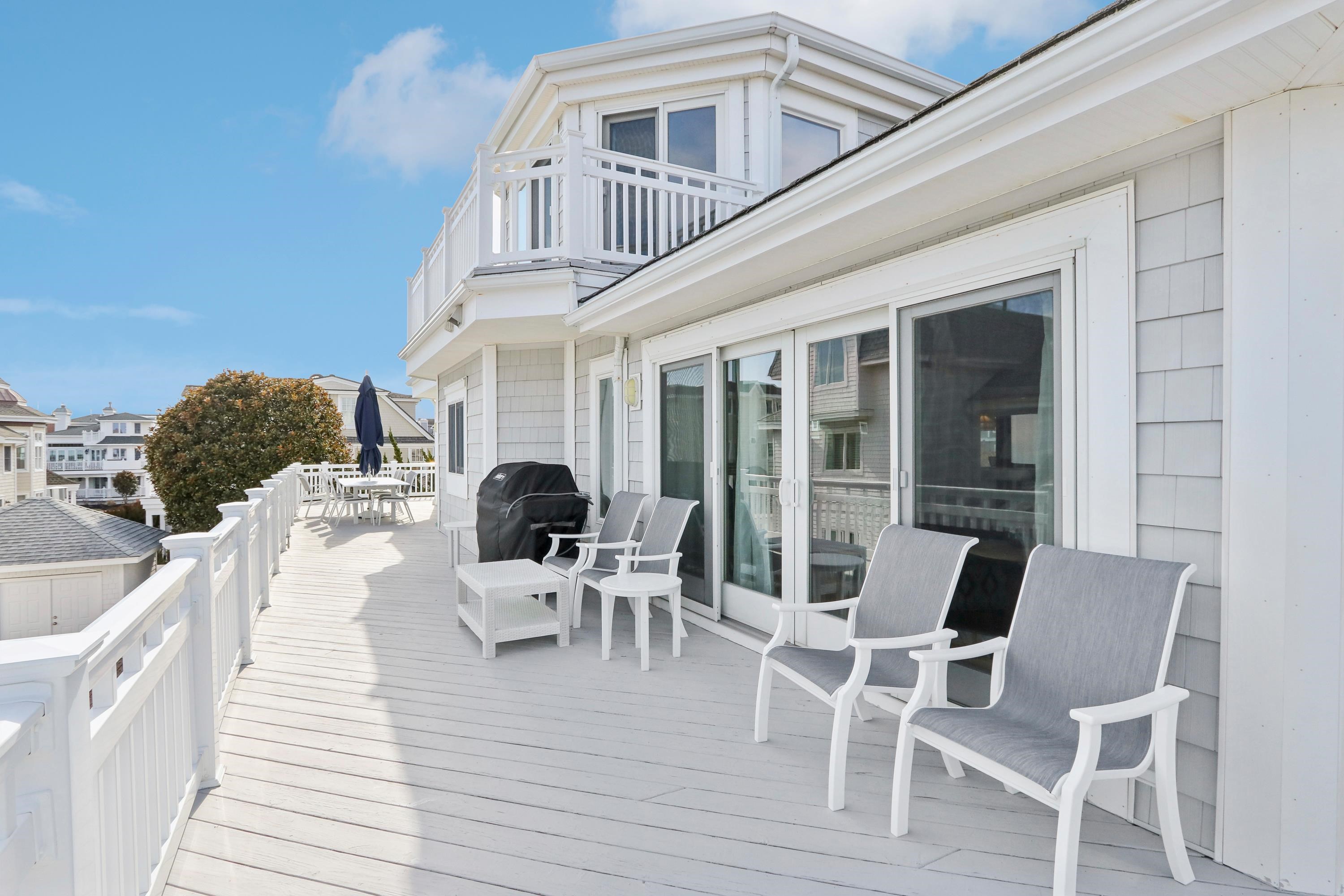 https://cdnparap40.paragonrels.com/ParagonImages/Property/P4/CAPEMAY/250678/16/0/0/6a72efb09bf9f8263c97c5b51ad7d0e8/1/1f0316445f1d4a4ecbff31827a270715/250678-a1309868-b5d1-4211-9010-64f2b2147261.JPG