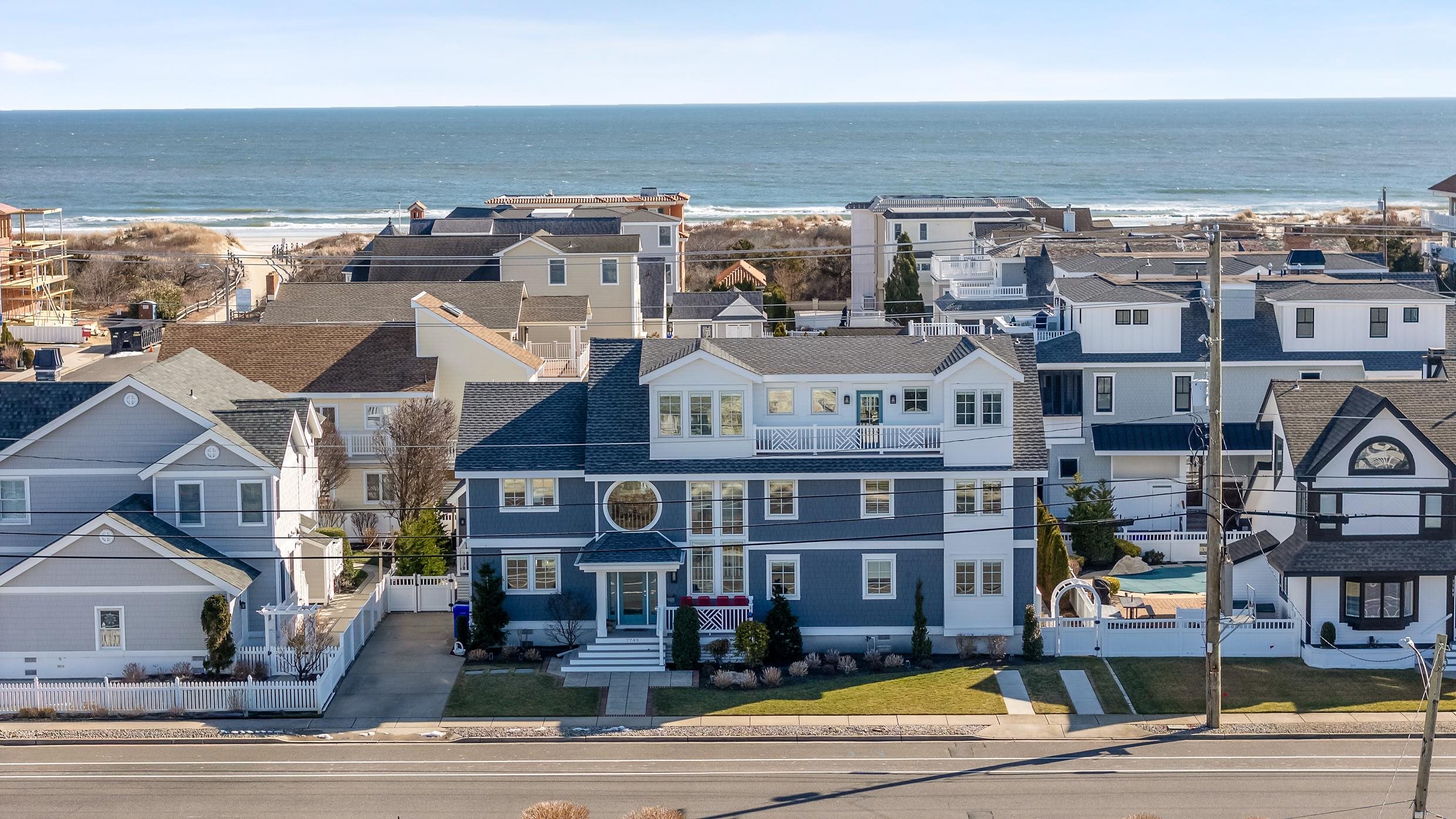 7749 Dune Drive - Picture 6