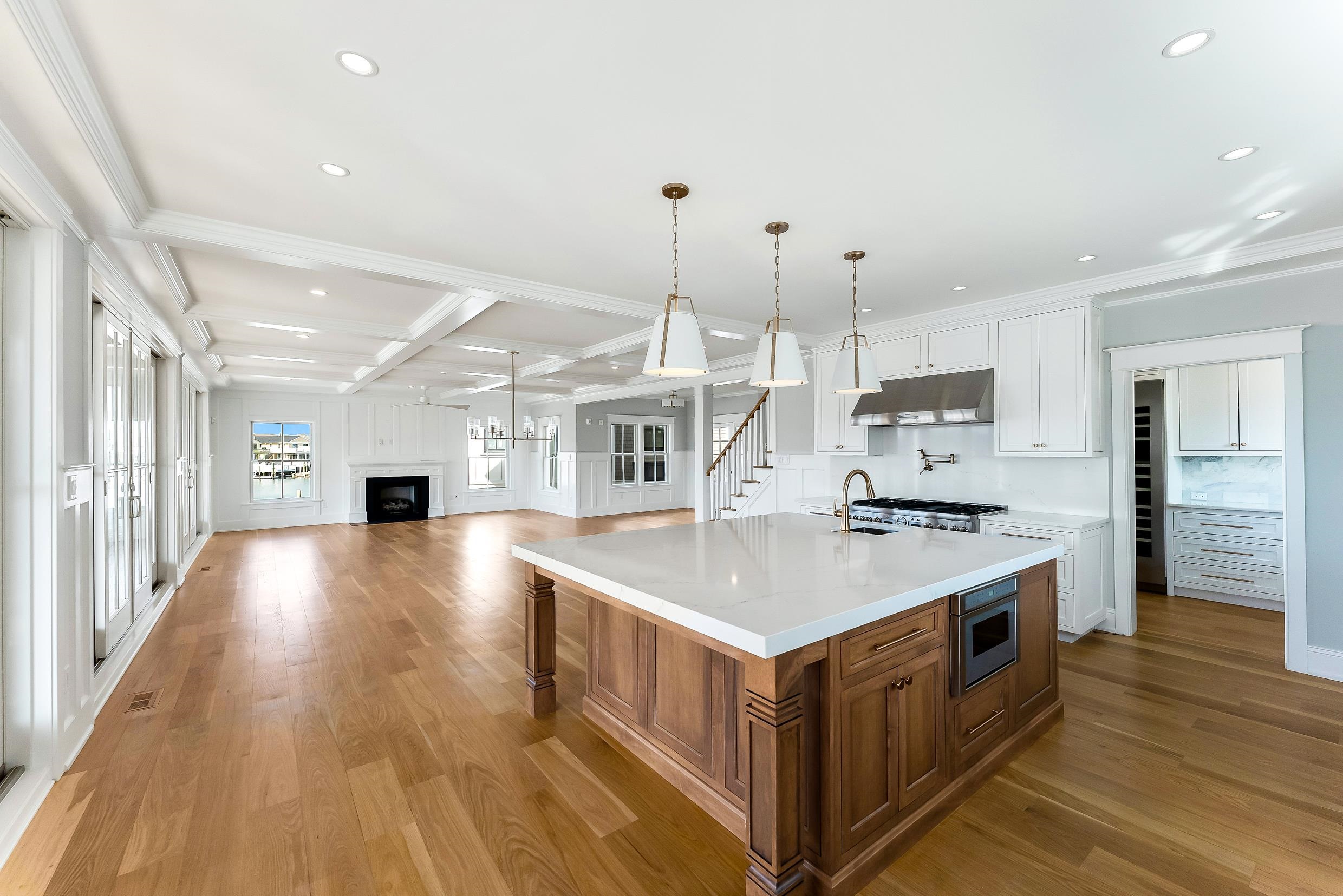 2205 Harbor Avenue - Picture 6
