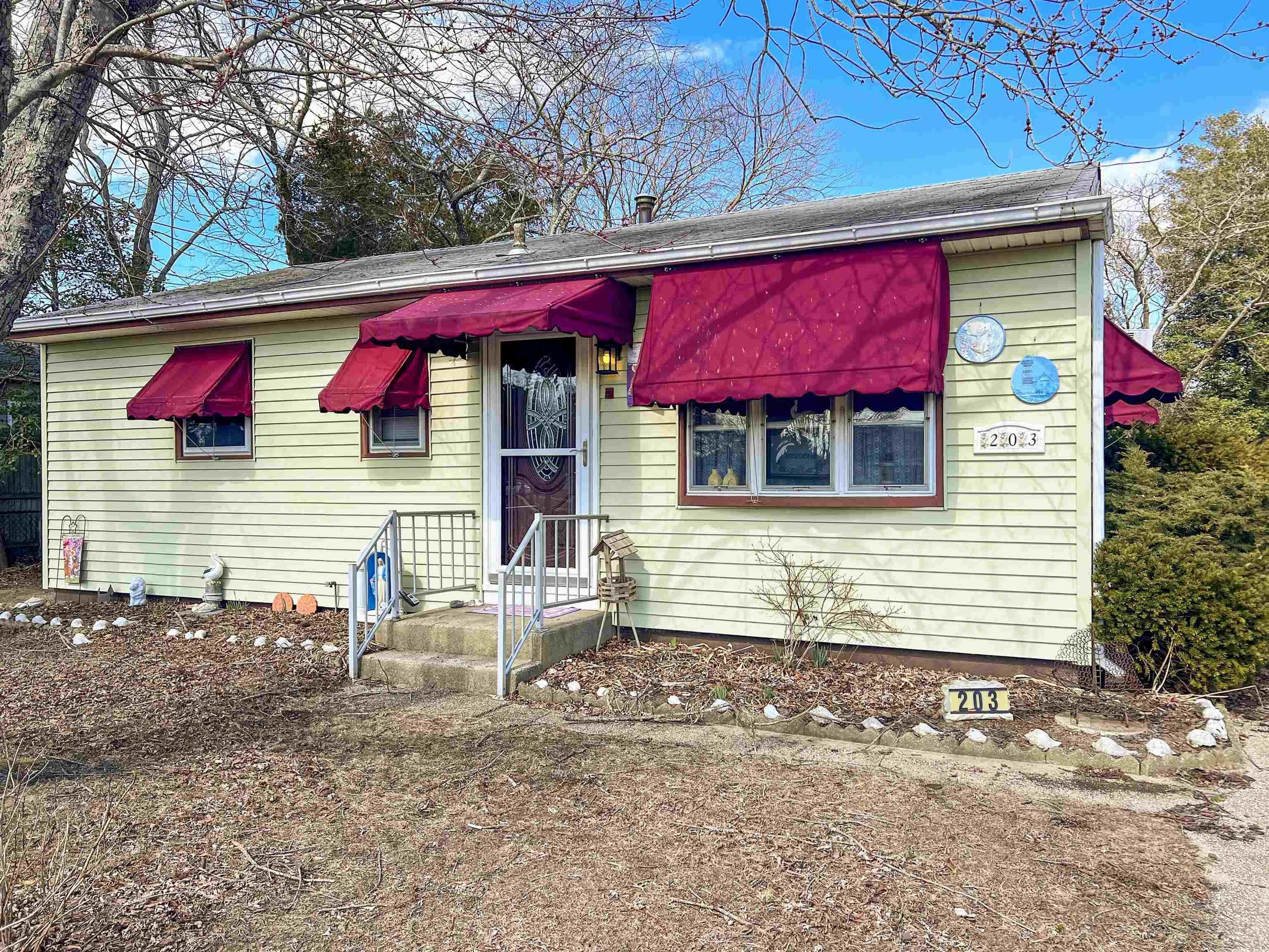 203 Rose Hill 