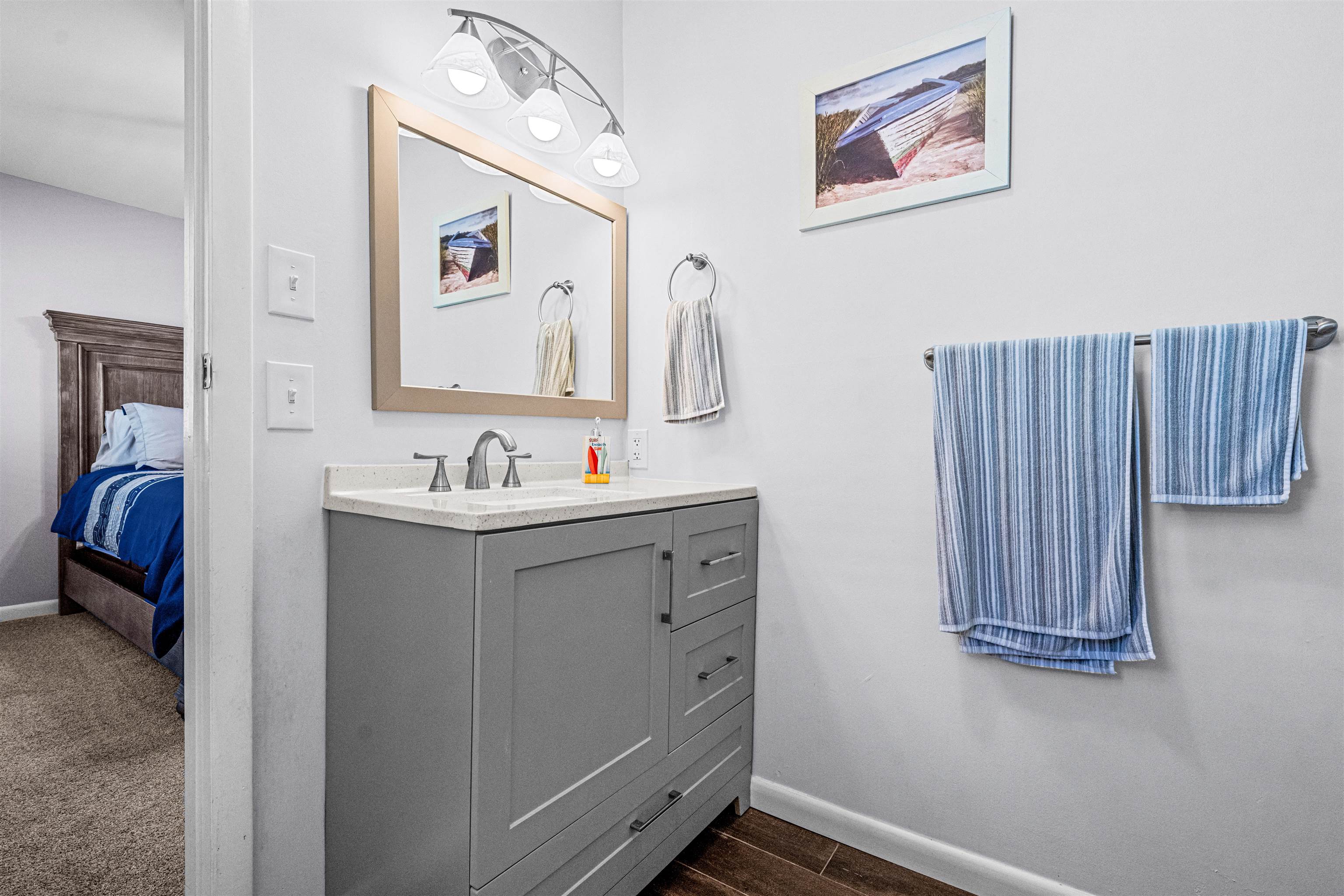 2048 Ocean Drive - Picture 23