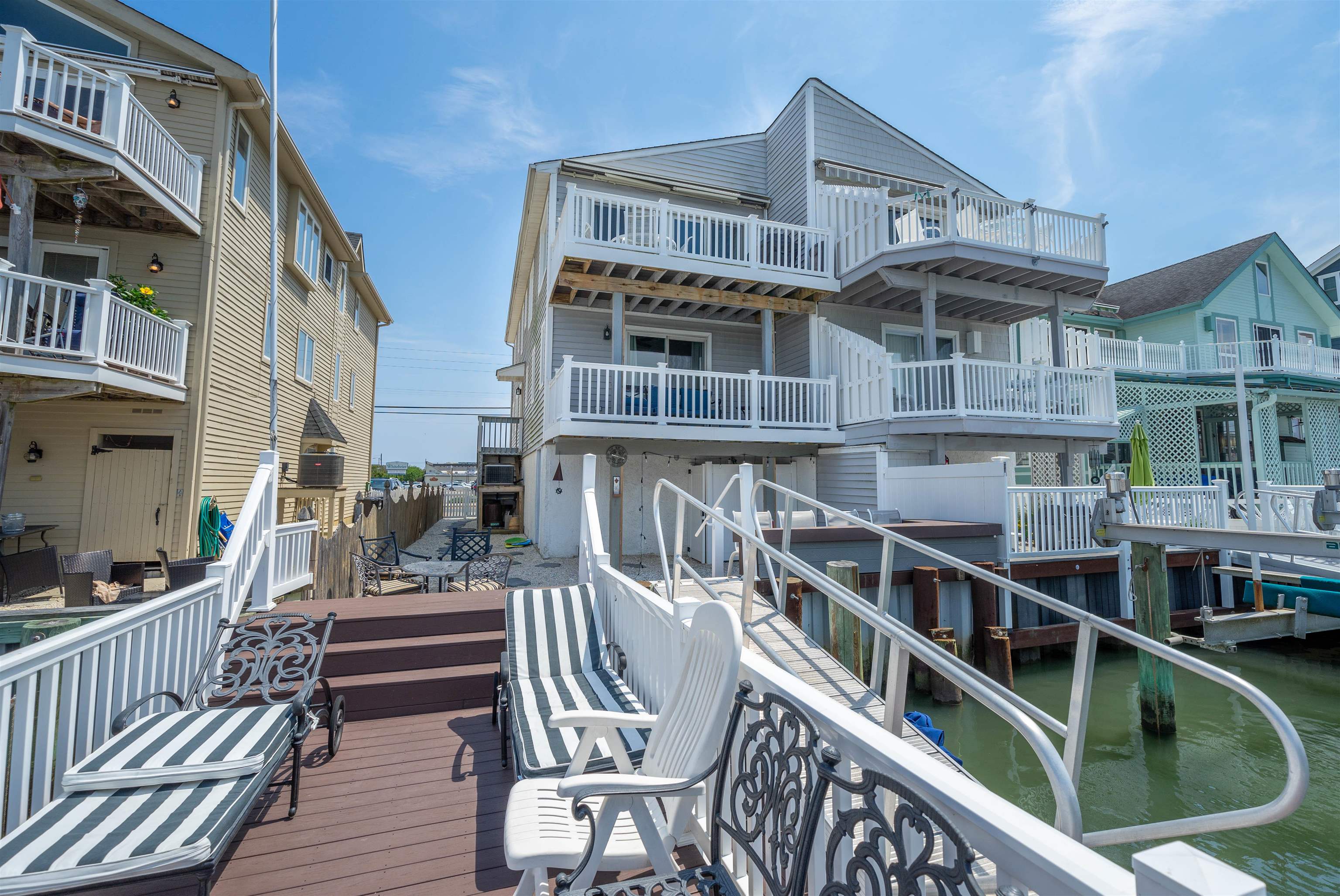 2048 Ocean Drive - Picture 5