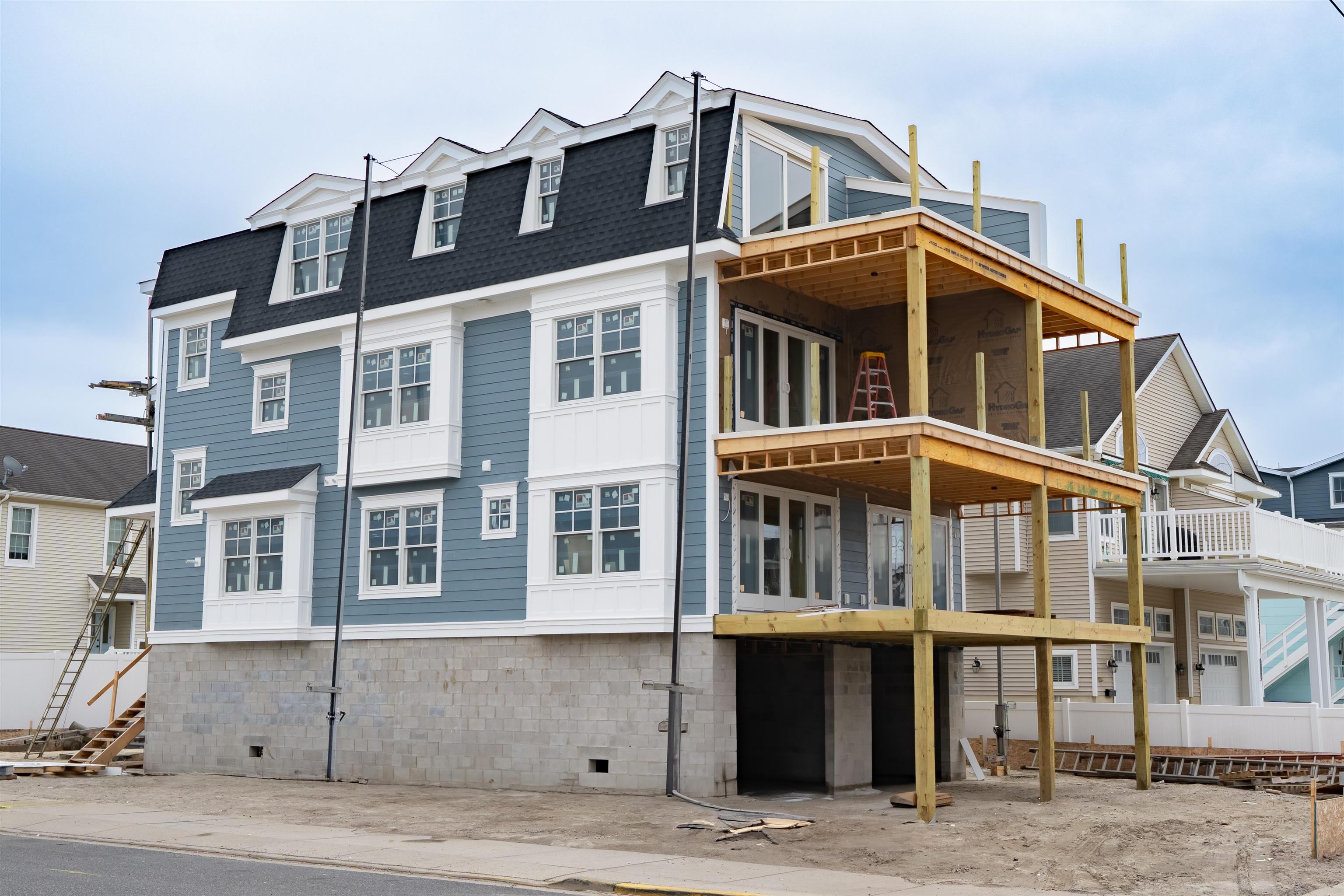 2311 Ocean Drive - Avalon