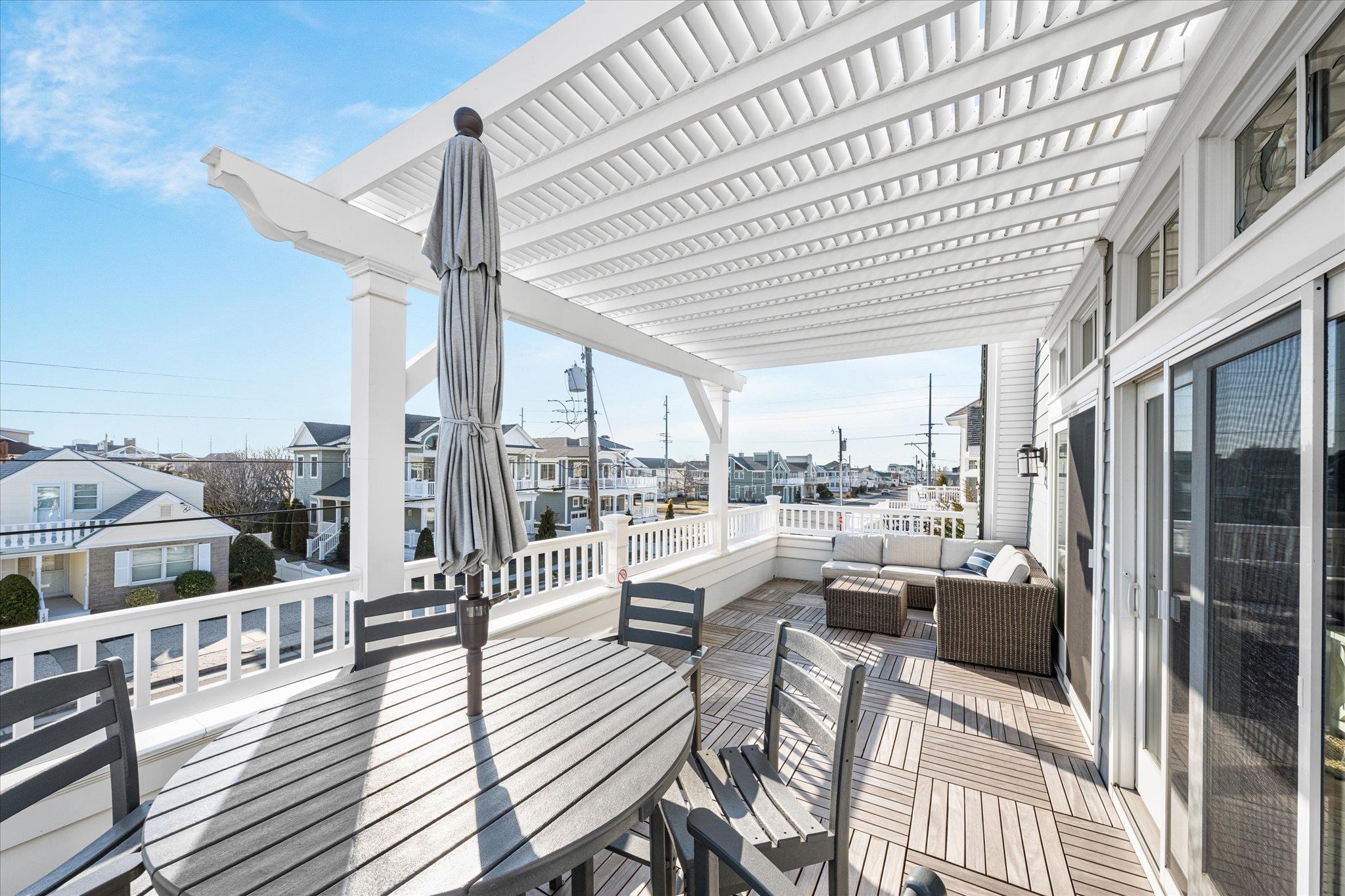 https://cdnparap40.paragonrels.com/ParagonImages/Property/P4/CAPEMAY/250772/11/0/0/286191407a23f015d2b15708277681c4/1/817c353ff381a269f51c1397d17d0234/250772-77b0afc4-7909-46ad-960e-92b17d8cf13e.JPG