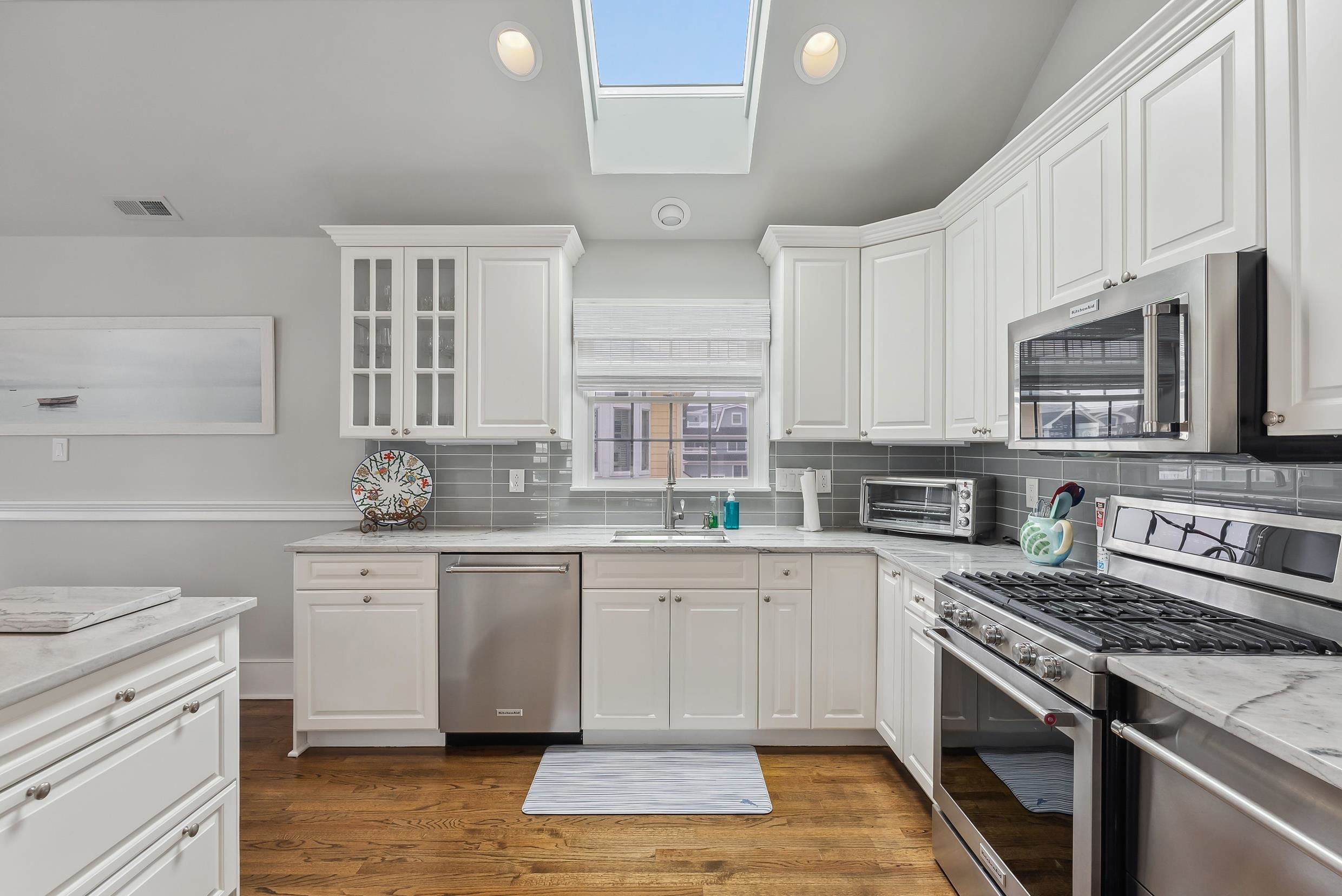 73 W 25th Street - Picture 18