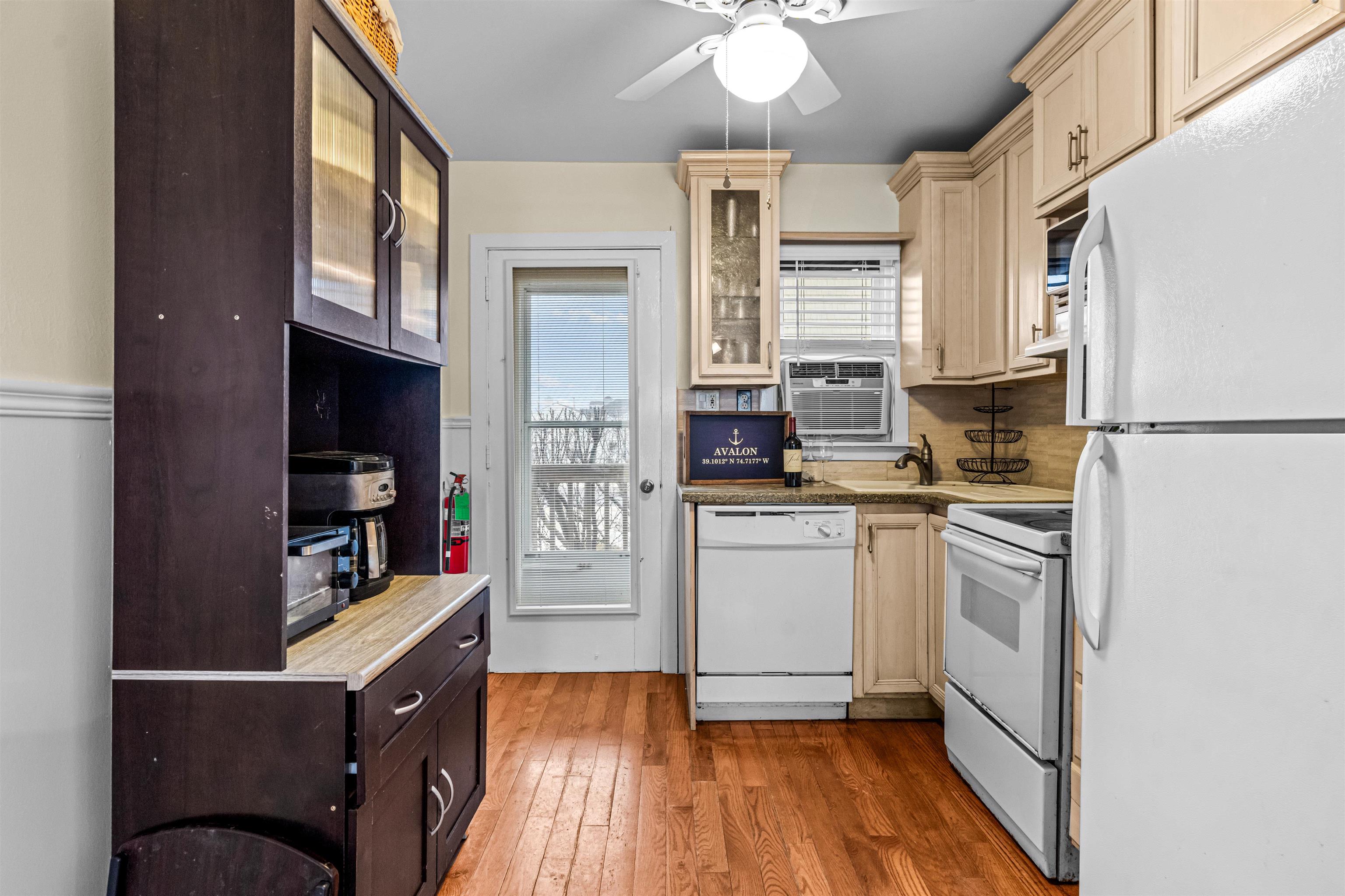 29 E 28th Street - Picture 7