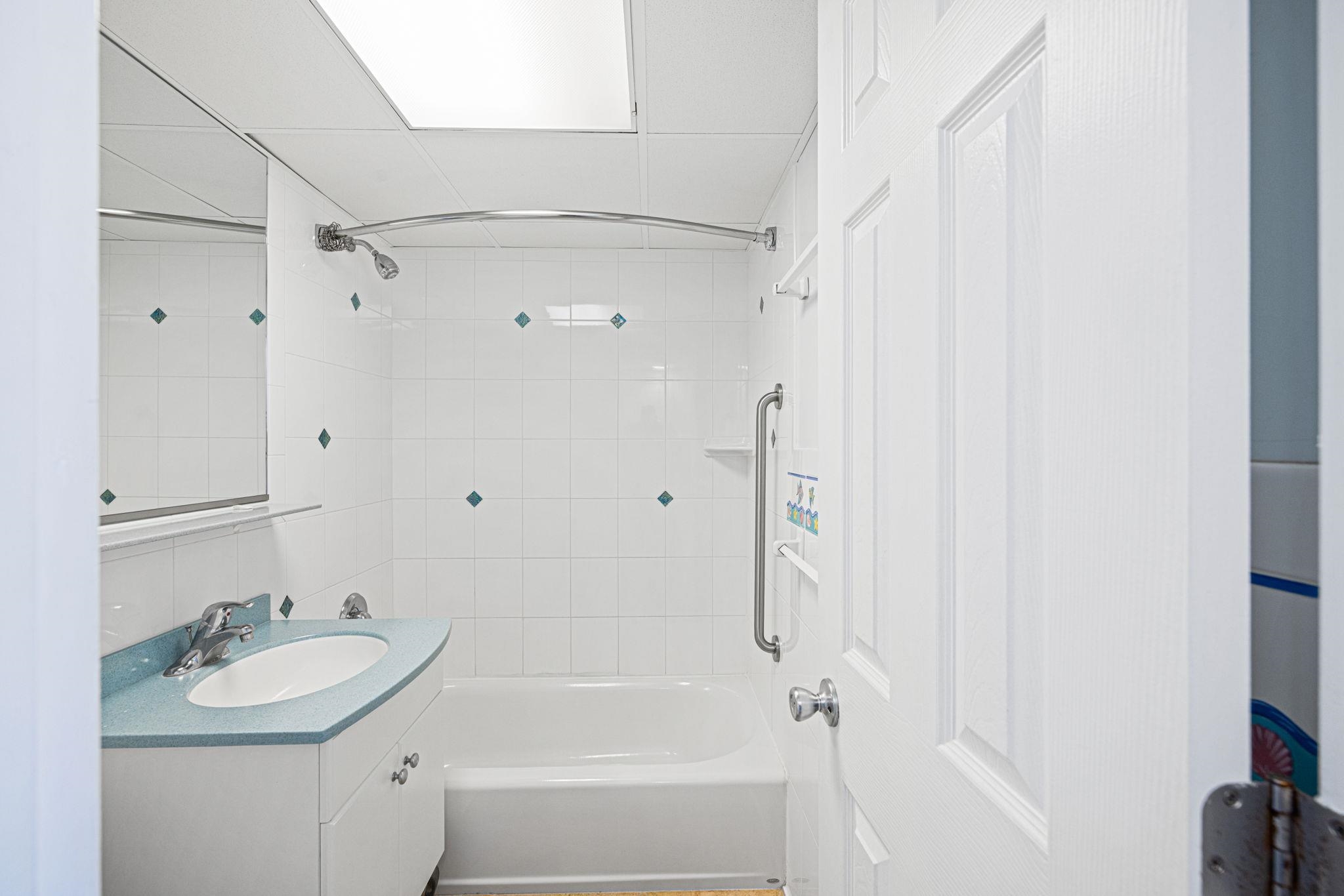 7800 Dune Drive - Picture 10