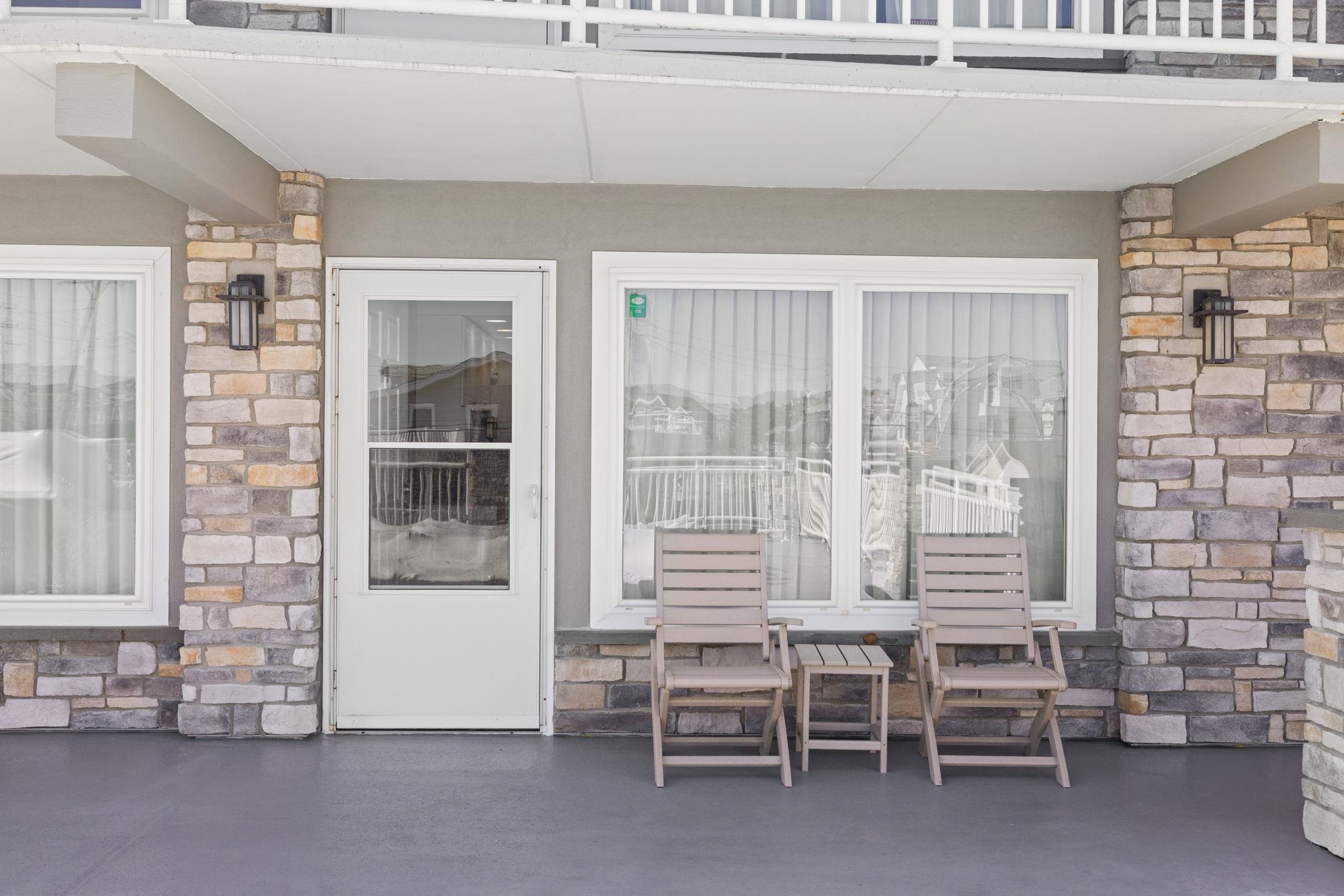 7800 Dune Drive - Picture 2