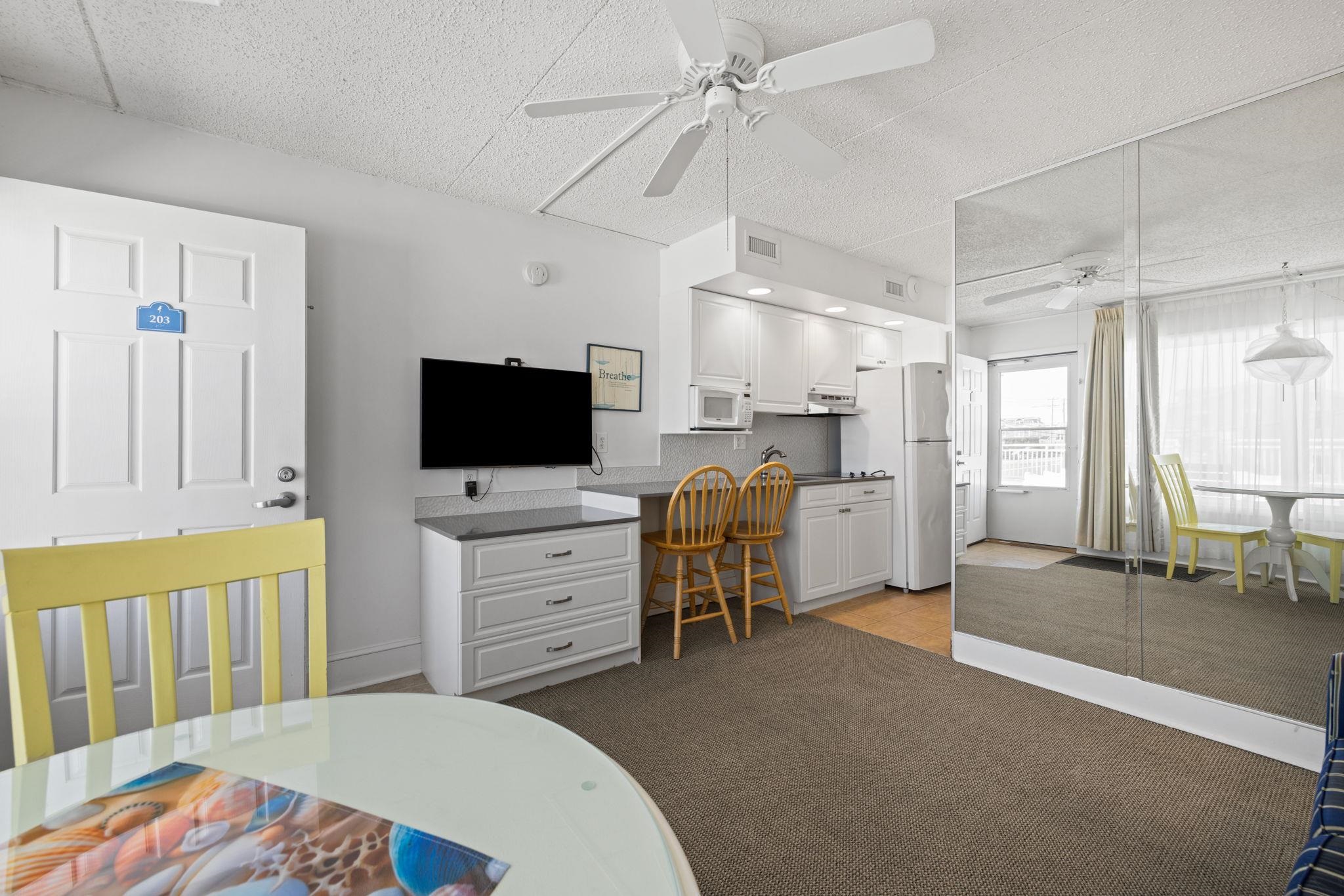 7800 Dune Drive - Picture 4