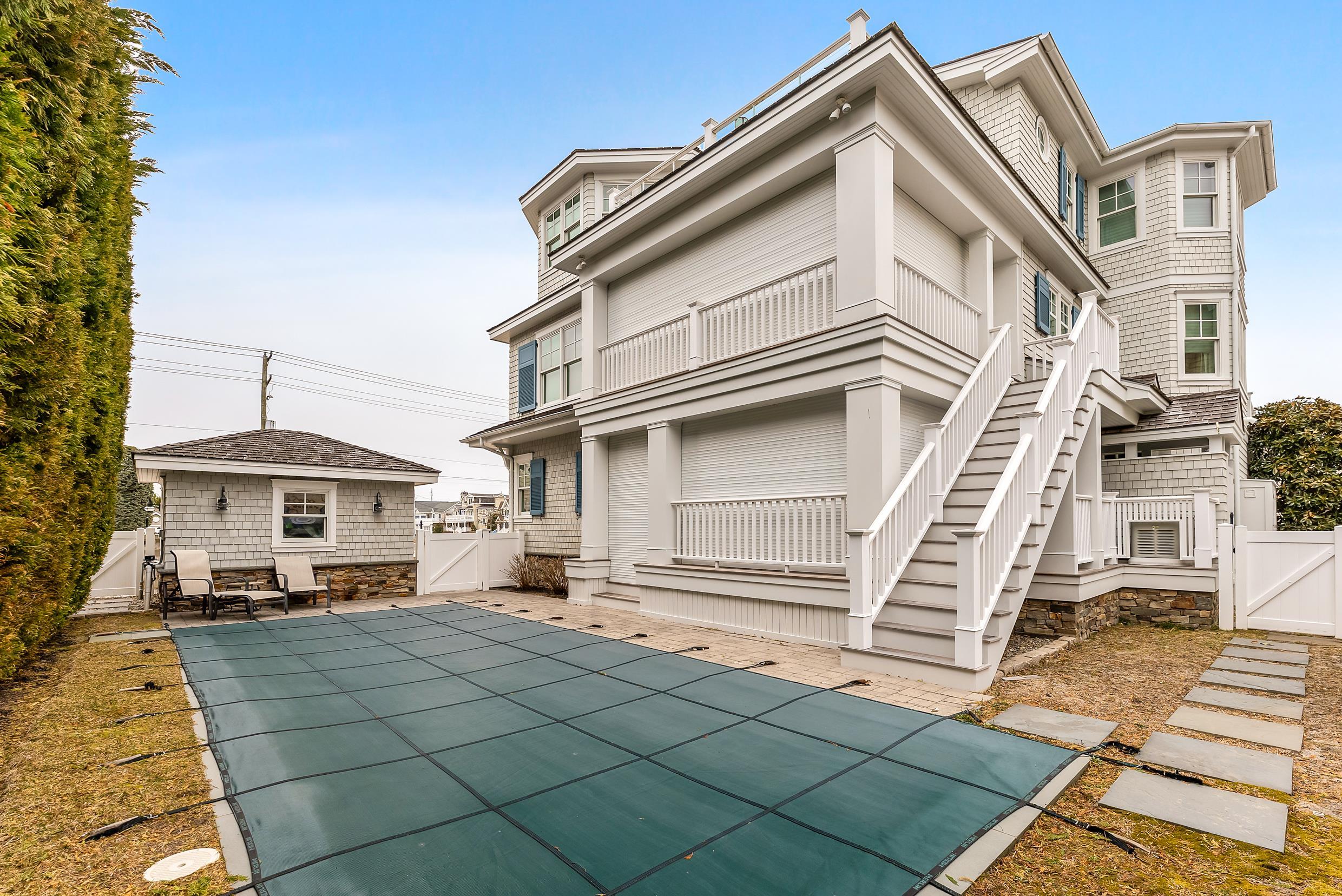 https://cdnparap40.paragonrels.com/ParagonImages/Property/P4/CAPEMAY/250868/2/0/0/d68552bc314c7390a1cf0a6bd14cf832/1/3e6ba80e059492a2ed2cf425775410aa/250868-a3271bb6-62bd-4039-8e45-fbf05cf6521d.JPG