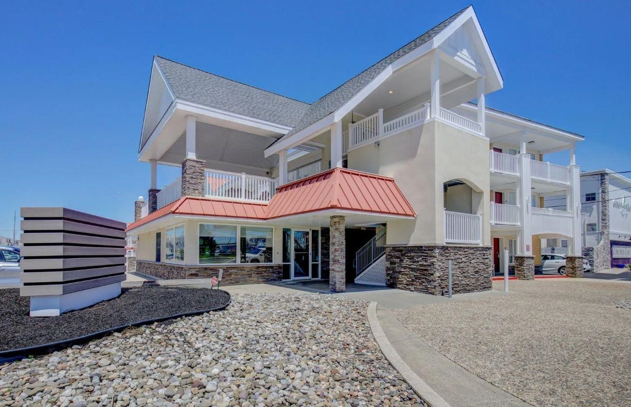7888 Dune Drive - Avalon