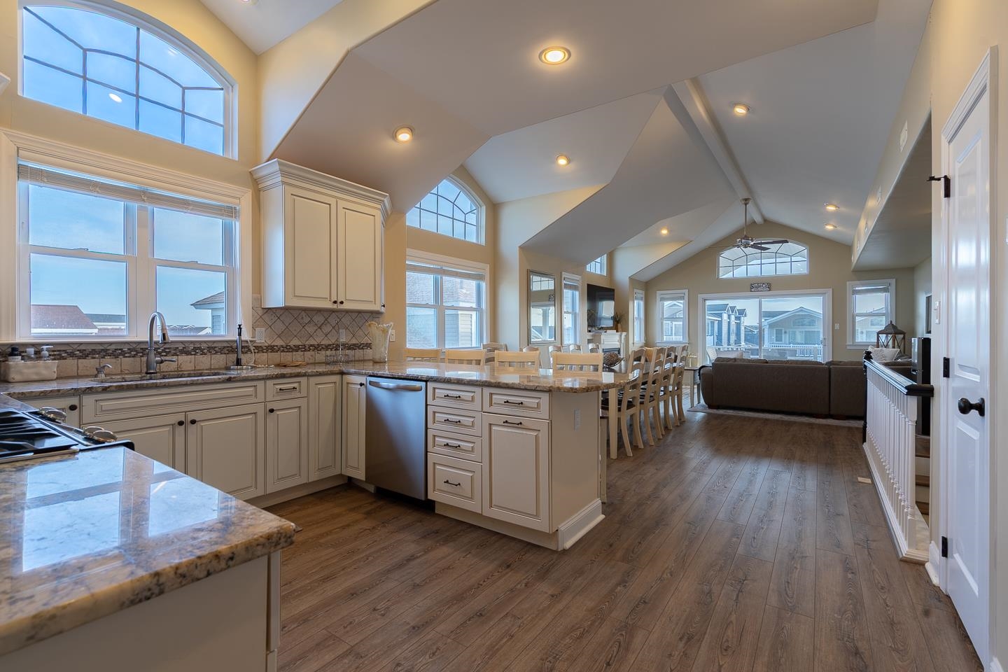 135 47th Street - Picture 5