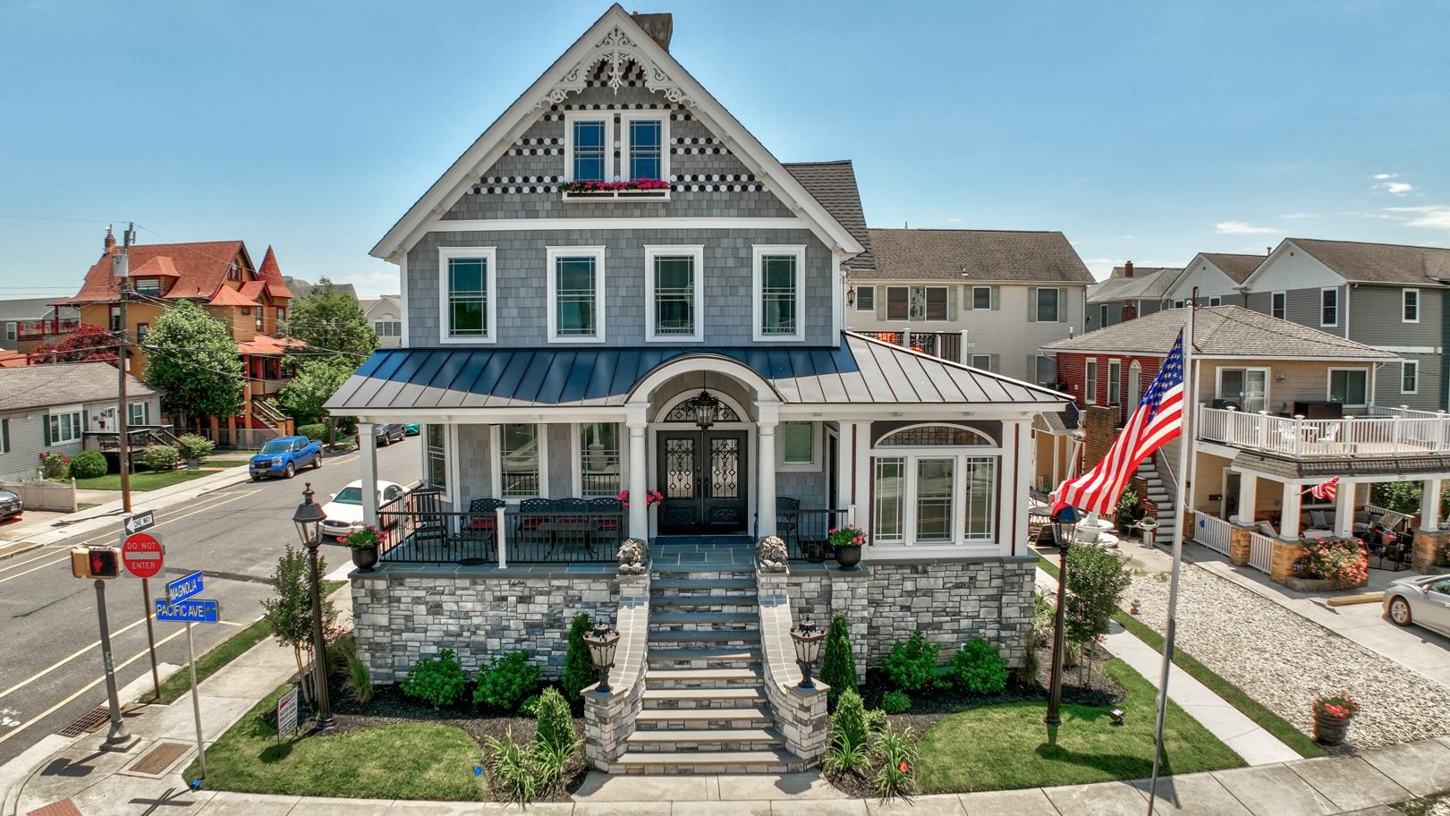 The deSatnick Real Estate Team
