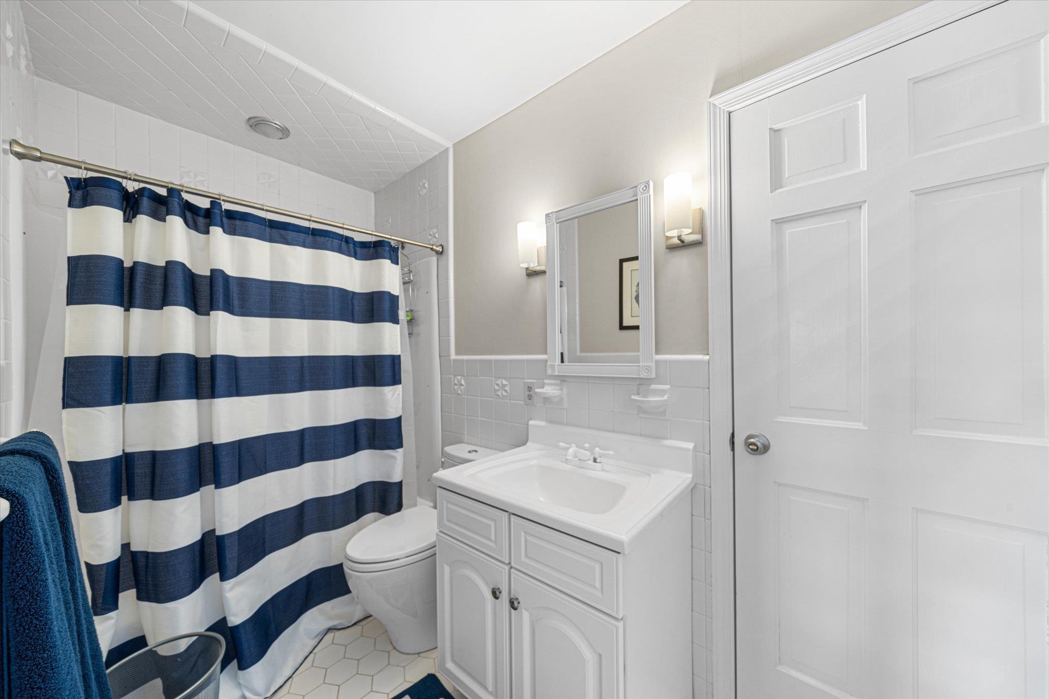 https://cdnparap40.paragonrels.com/ParagonImages/Property/P4/CAPEMAY/250936/22/0/0/97f0b35ef53f6c321710e20a63a492a9/1/953593c6a0bdfb4fb211a9bf4a662a41/250936-e3b38212-1c38-45b7-92f8-b3deeebe4291.JPG