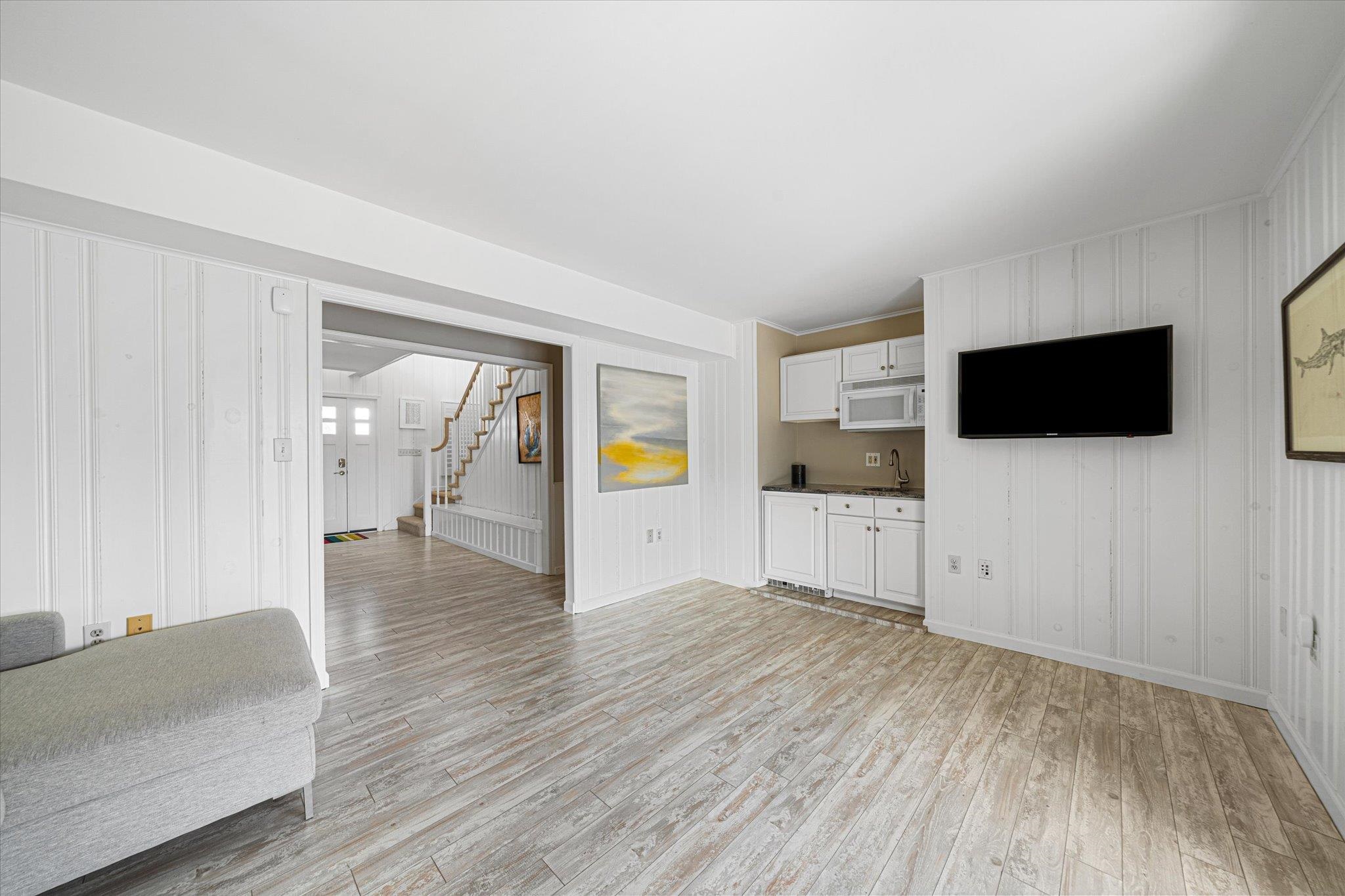 https://cdnparap40.paragonrels.com/ParagonImages/Property/P4/CAPEMAY/250936/6/0/0/ae8de66e4cc4e0335f30d919f0fbfbb6/1/953593c6a0bdfb4fb211a9bf4a662a41/250936-ca3379b6-686a-4352-bd1f-073007785be5.JPG
