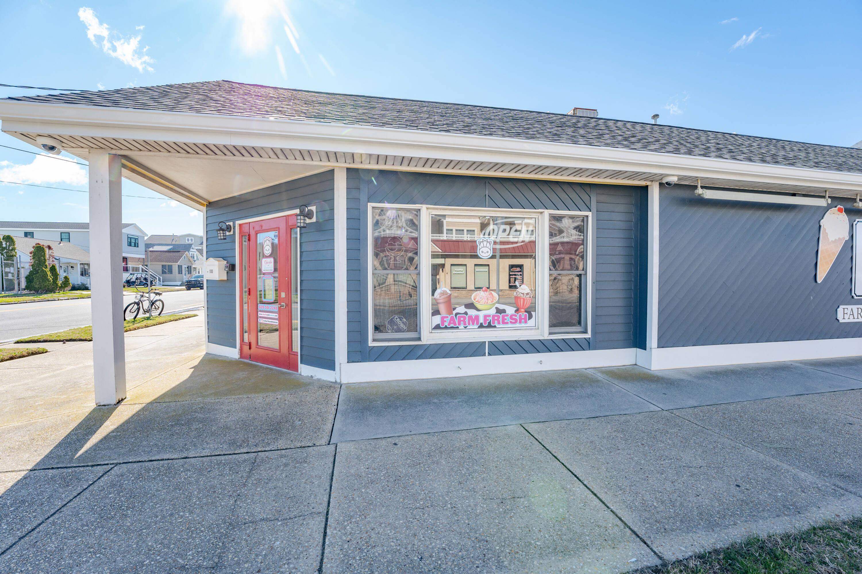 100 E 6th Avenue