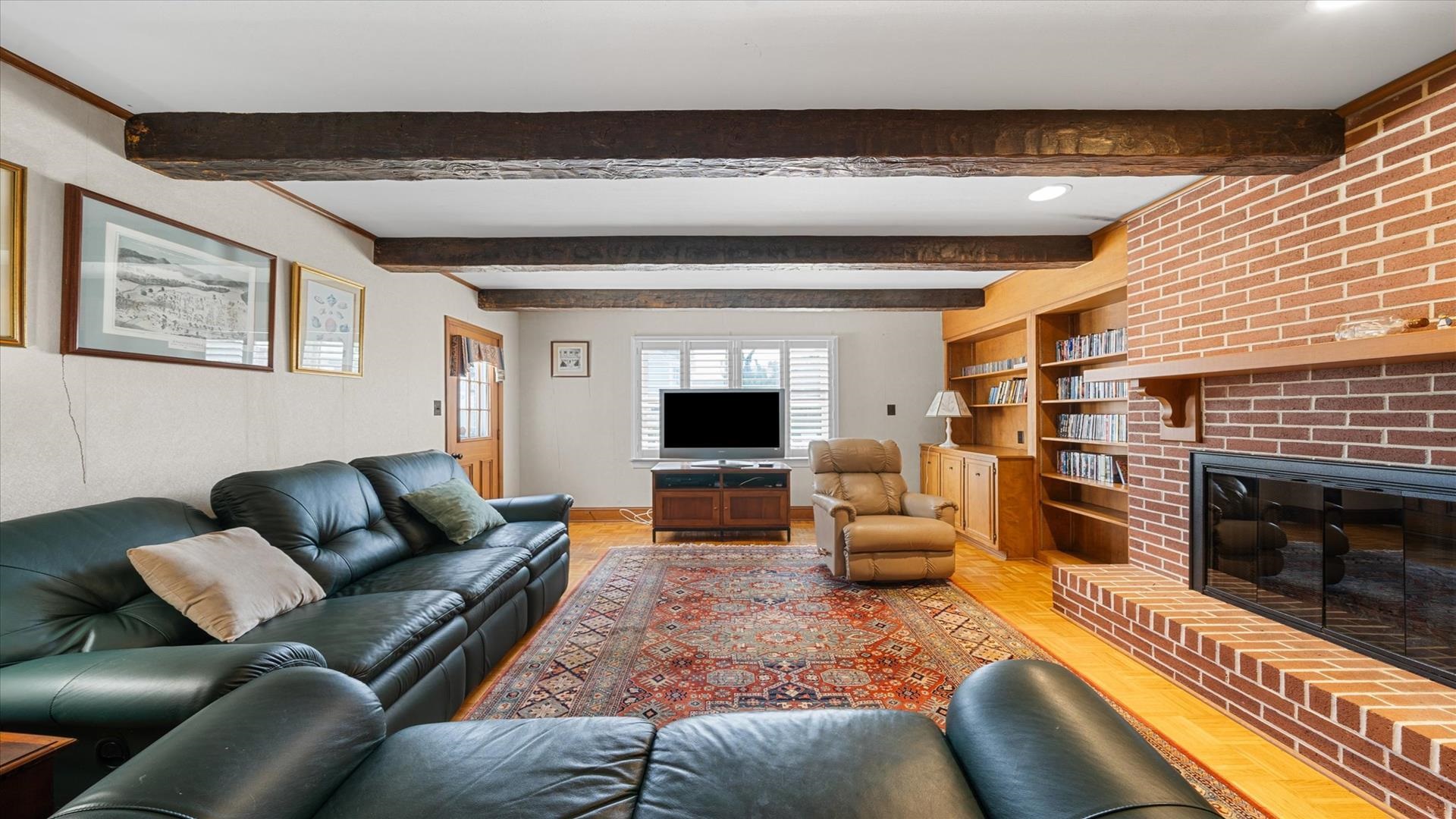 https://cdnparap40.paragonrels.com/ParagonImages/Property/P4/CAPEMAY/250989/10/0/0/79438e23ffcc9c2b544ddf43d91a64da/1/e7bc5fa87a5de8f6f42a11bd12069518/250989-38c29756-616c-435f-af59-6d7a07d8e29f.JPG