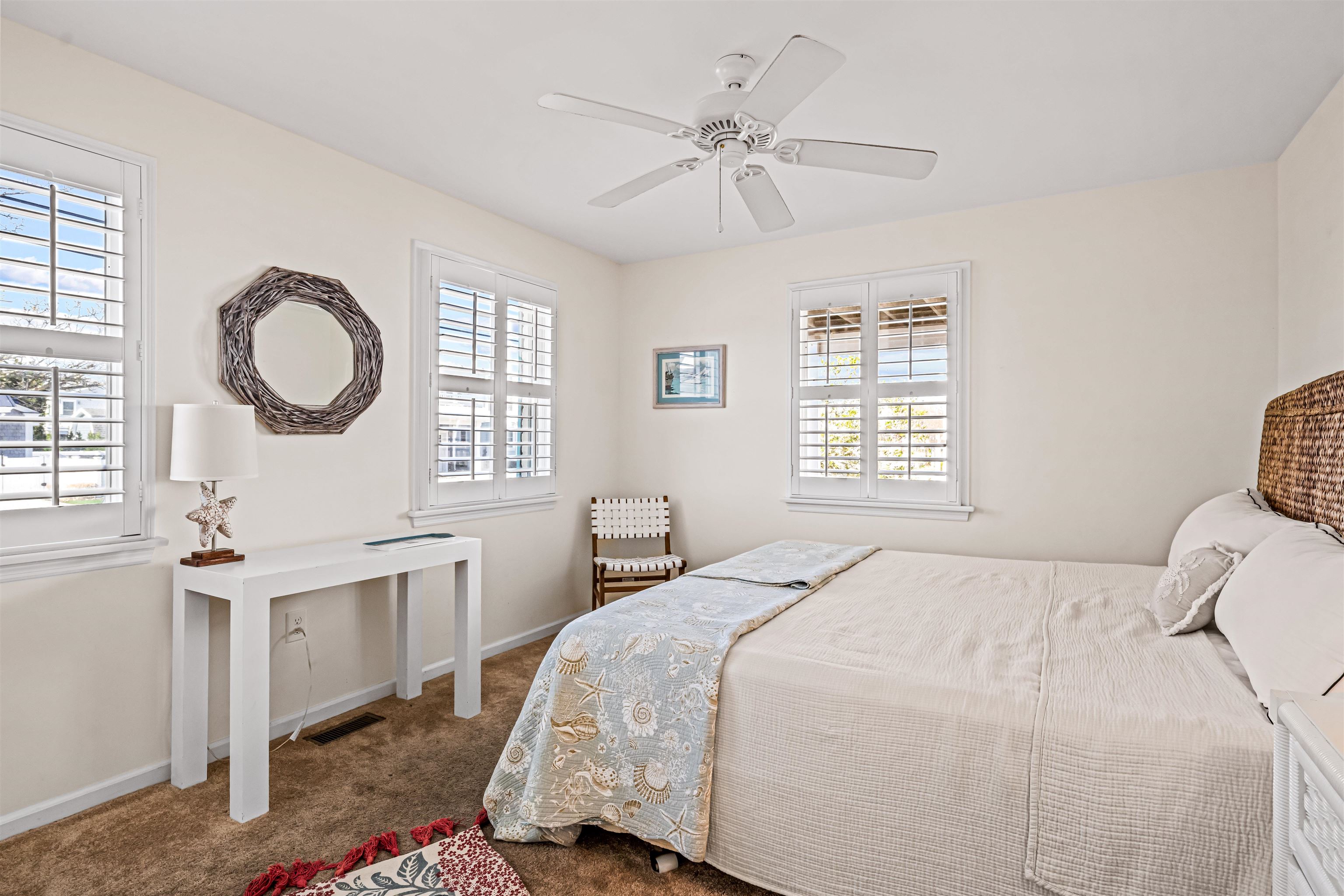 2988 Avalon Avenue - Picture 11