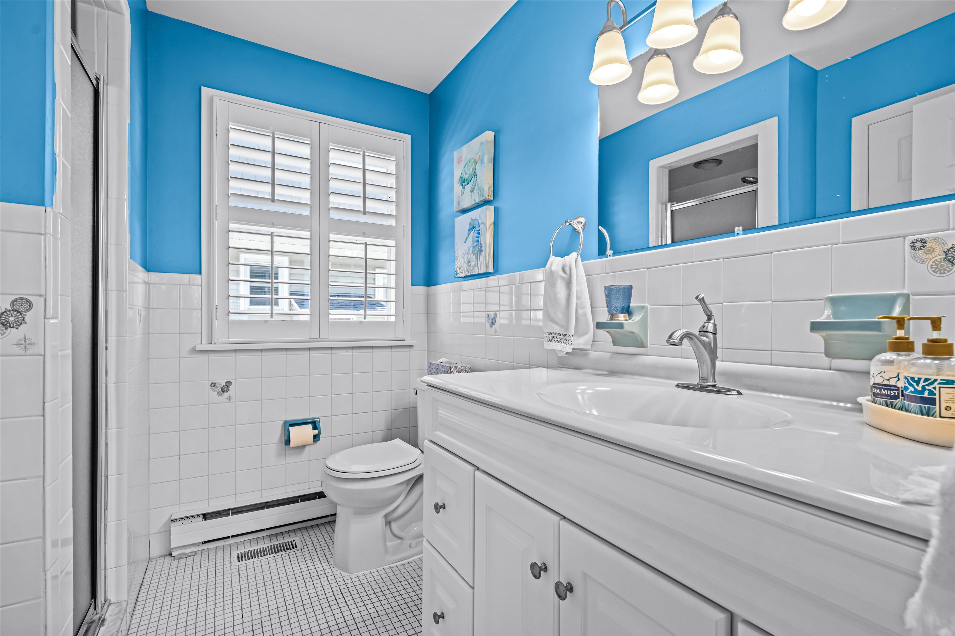 2988 Avalon Avenue - Picture 13