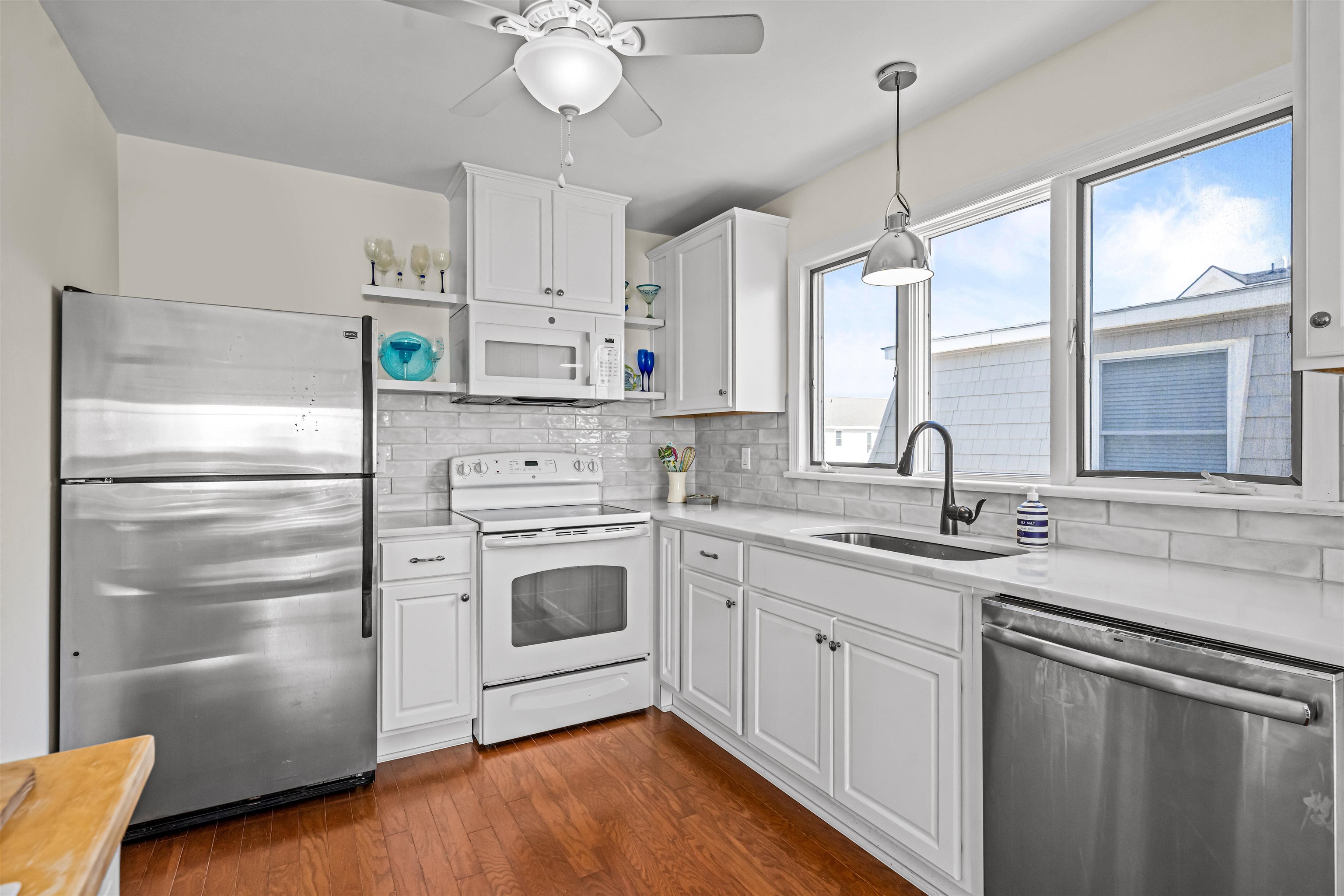 2988 Avalon Avenue - Picture 28