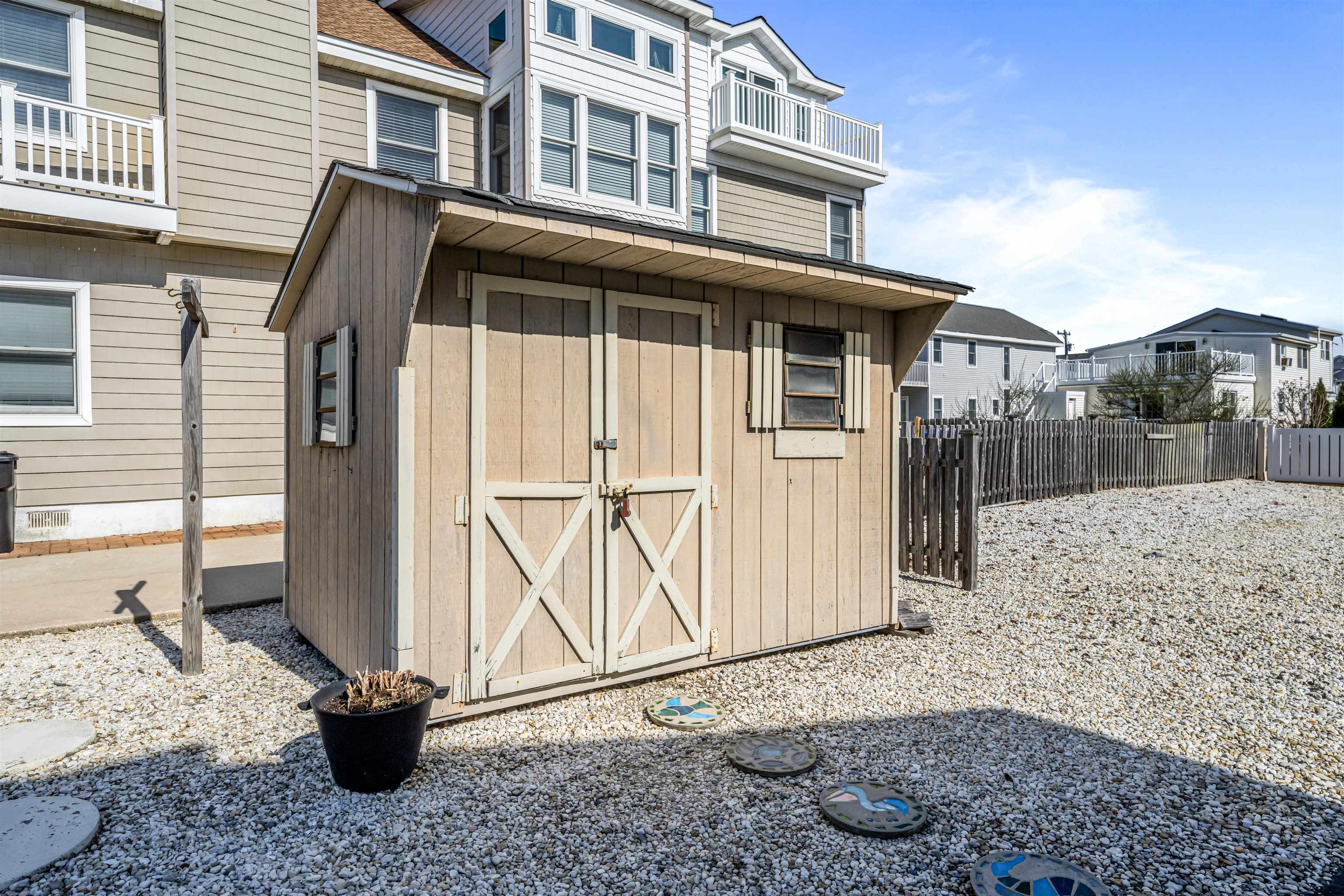 2988 Avalon Avenue - Picture 41