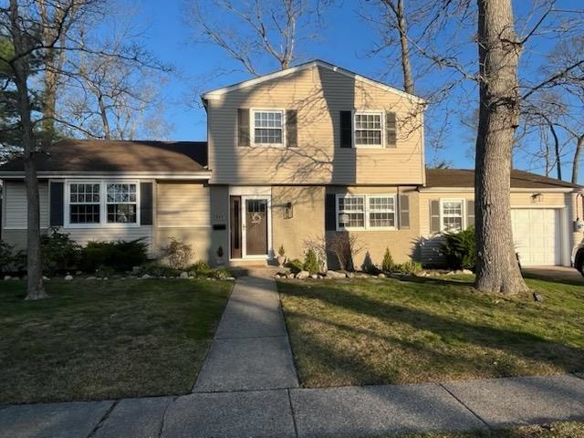 947 Oak Grove Avenue - Linwood