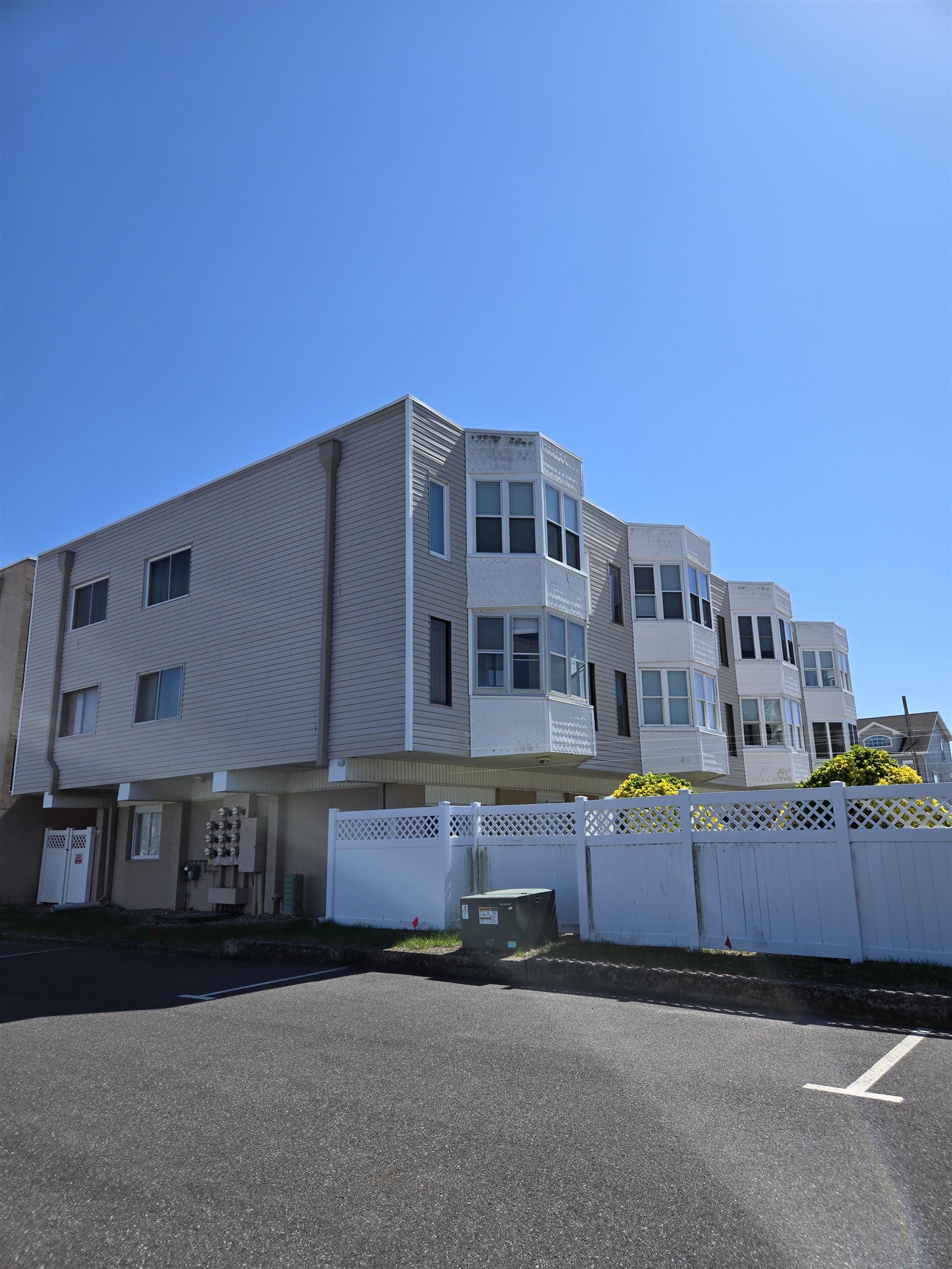 4114 Central Avenue - Picture 5