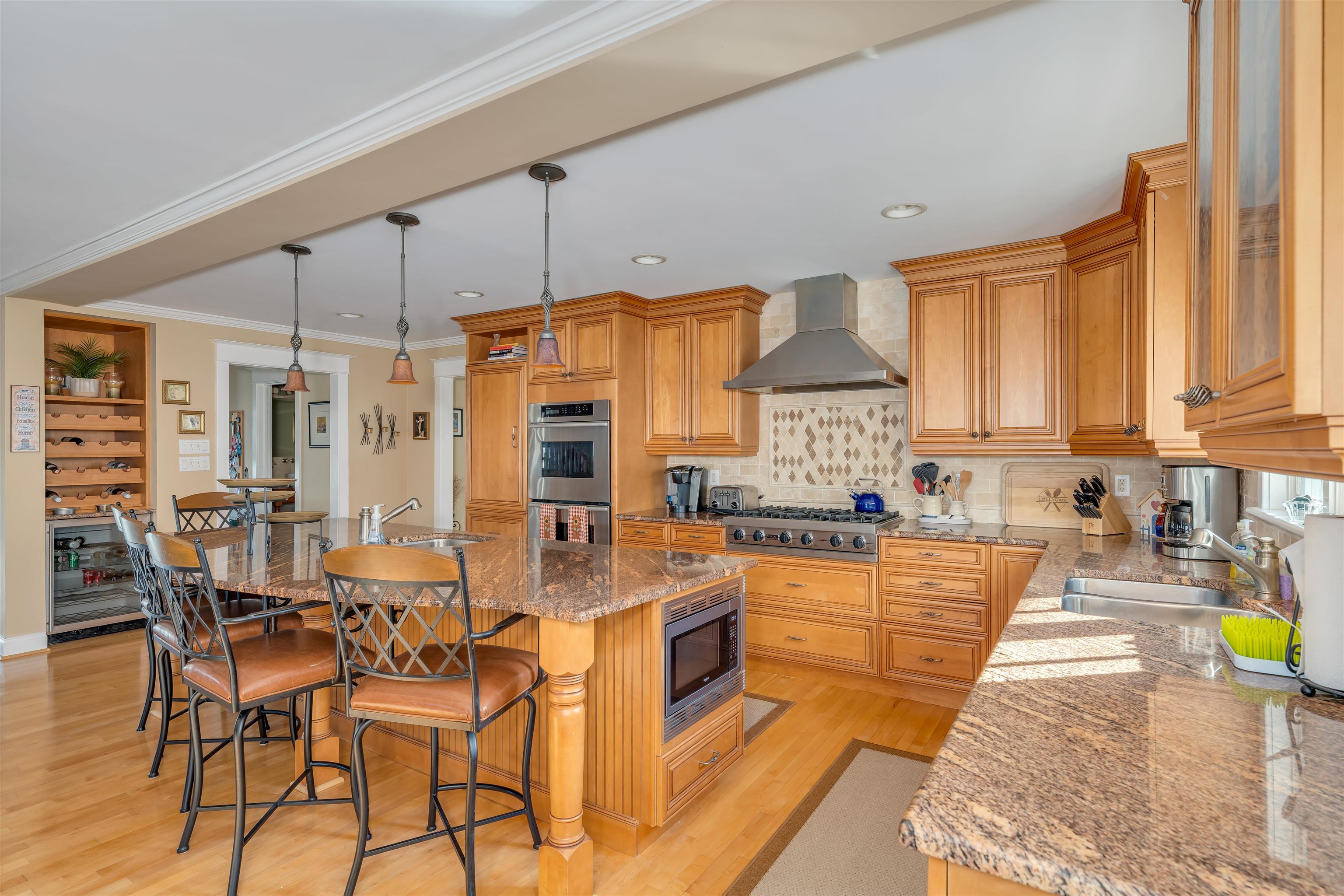 56 E 22nd Street - Picture 16