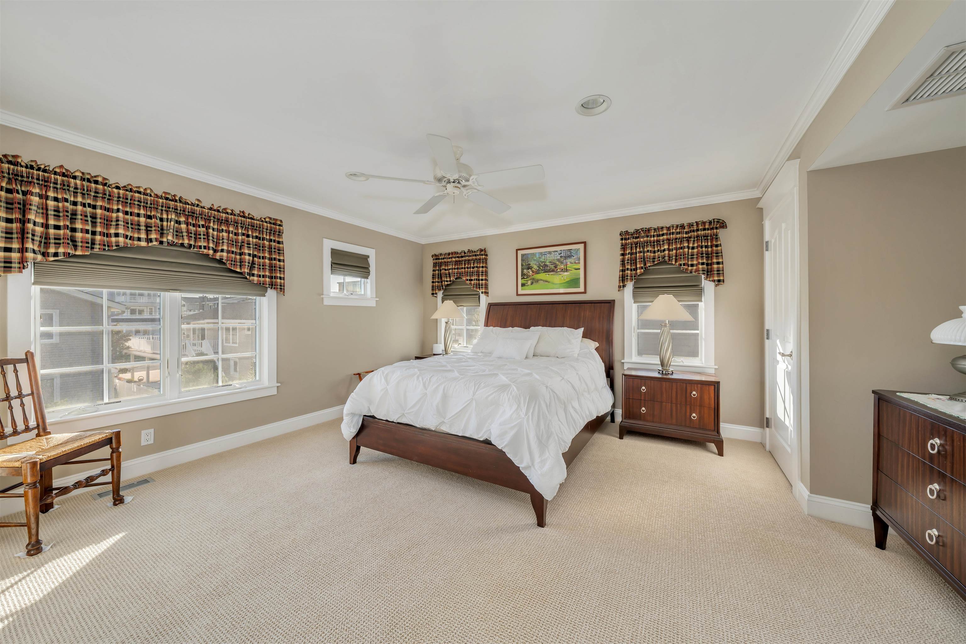56 E 22nd Street - Picture 18
