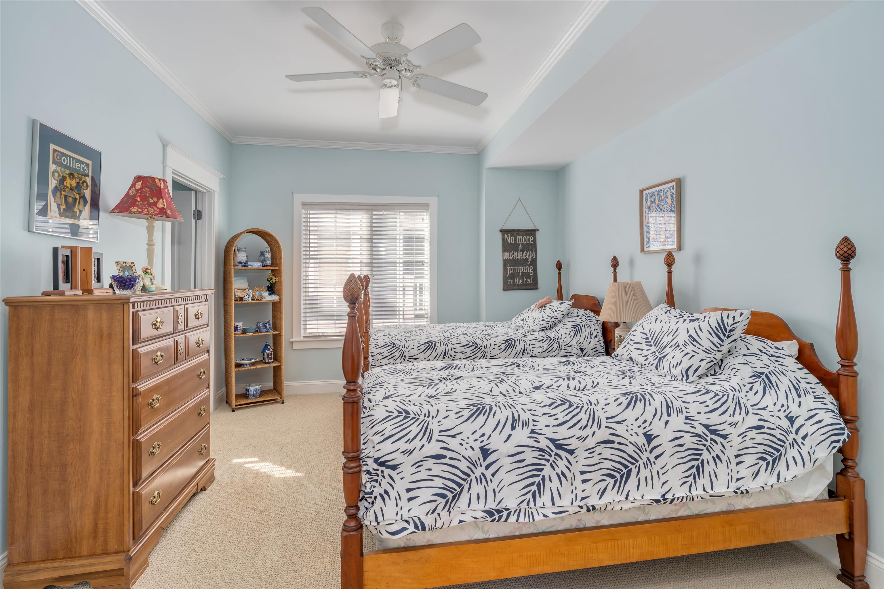 56 E 22nd Street - Picture 7