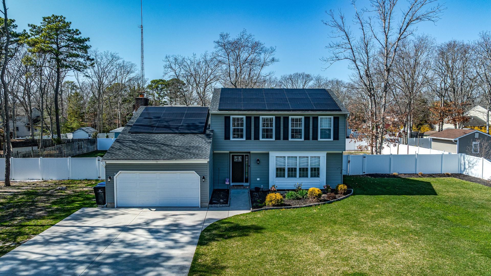 656 Stagecoach Road - Marmora