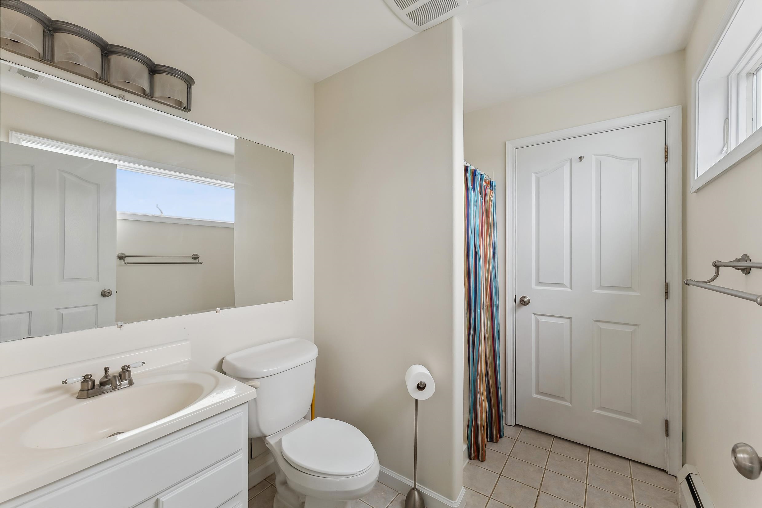 203 W Morning Glory Road