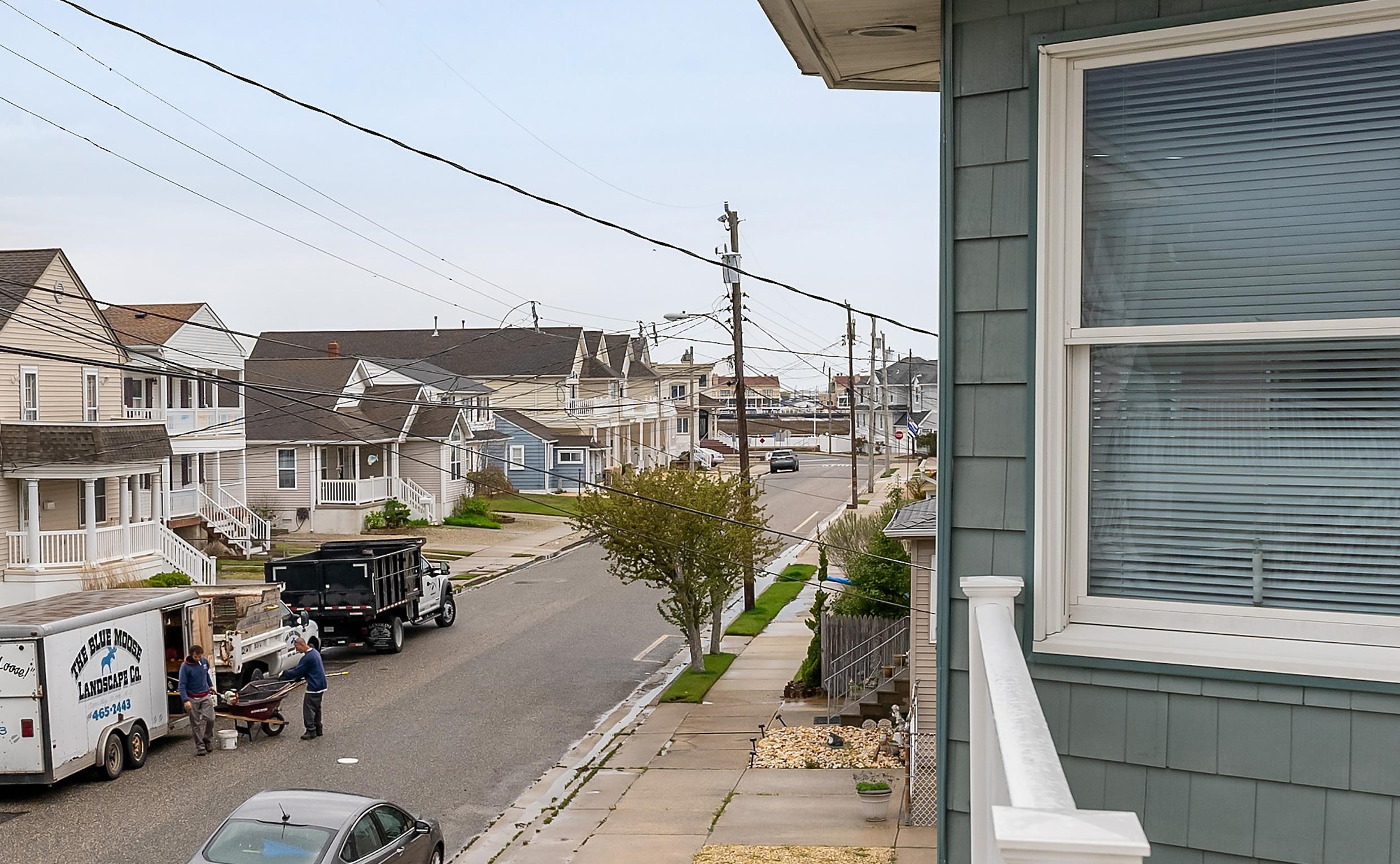 203 W Morning Glory Road - Picture 31