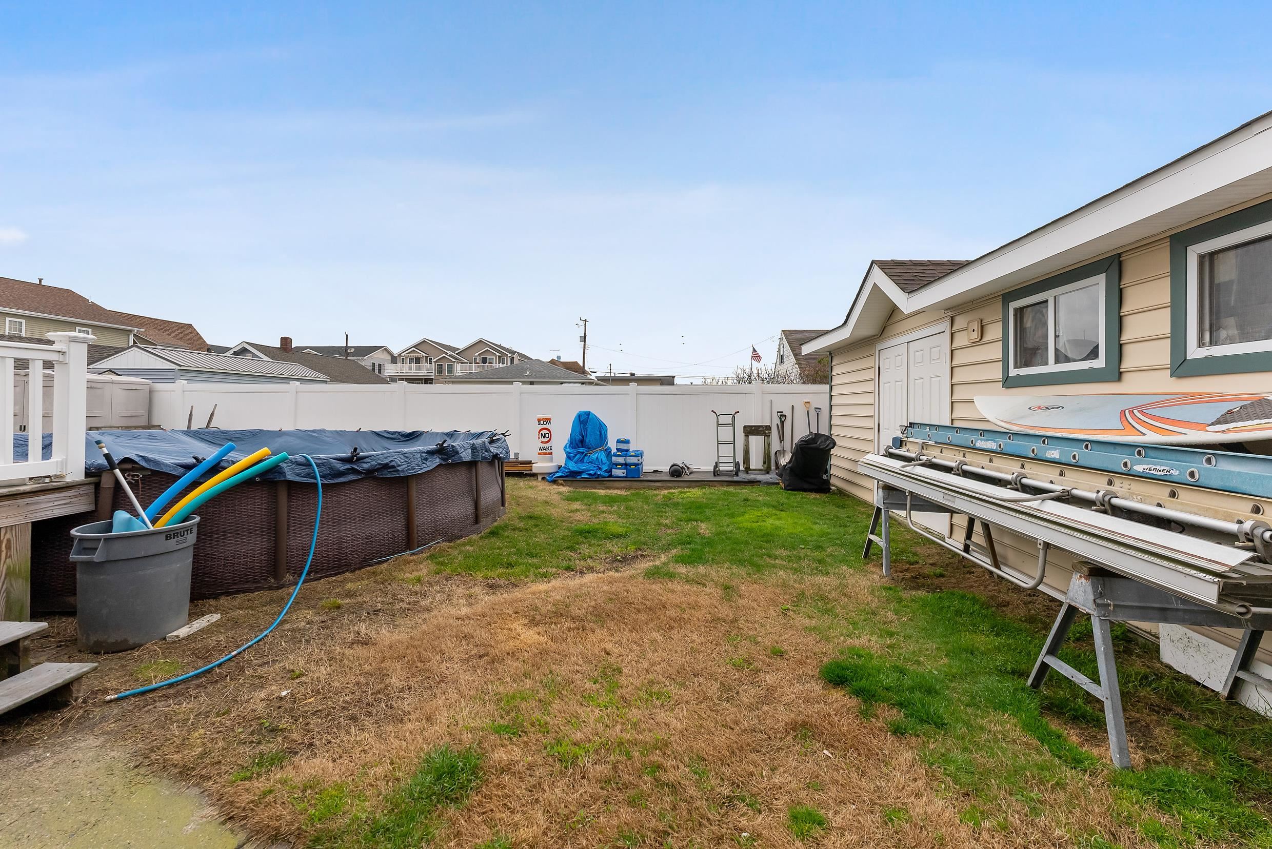 203 W Morning Glory Road - Picture 38