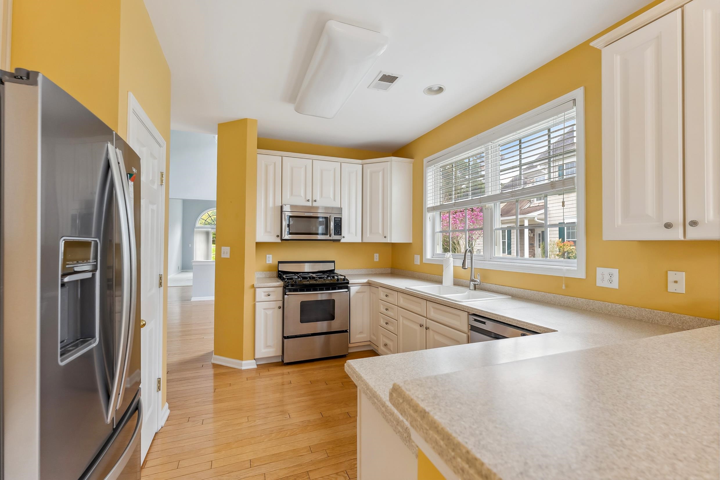 702 Turnberry Court