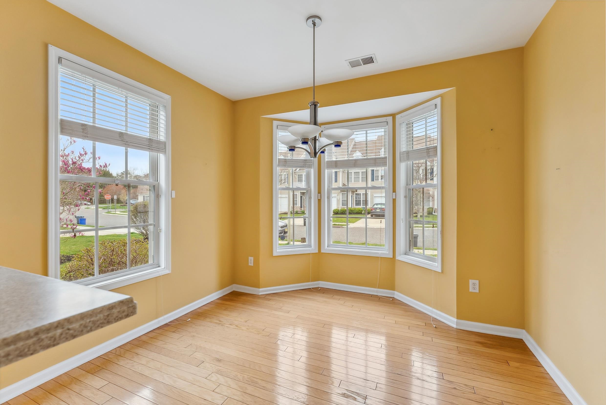 702 Turnberry Court