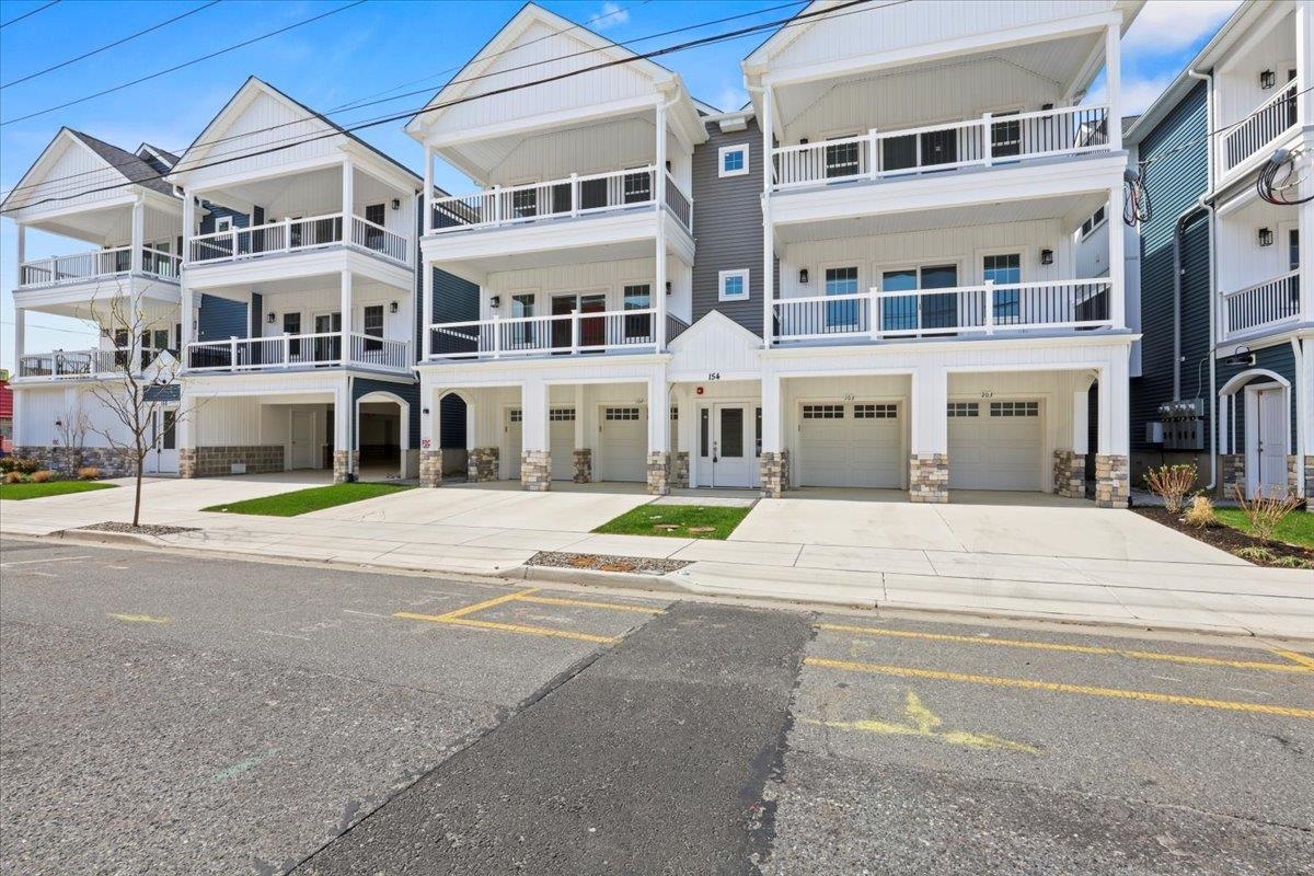 158 E Lincoln Avenue - Wildwood