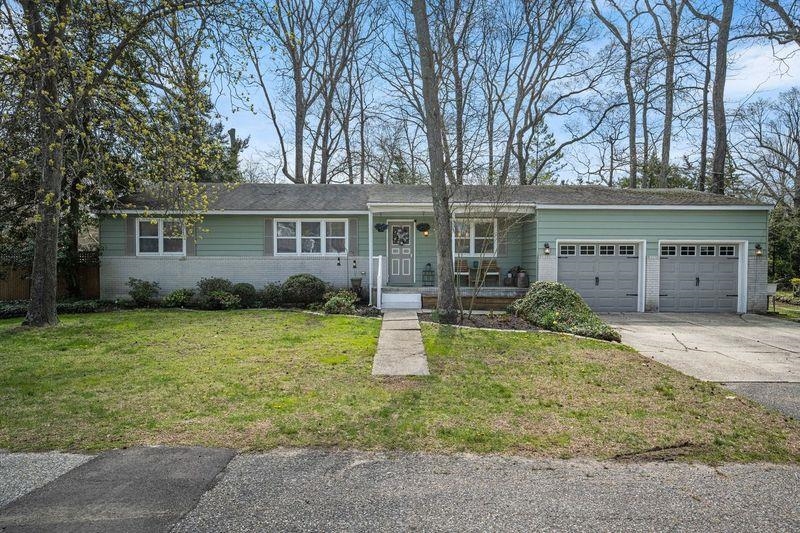 331 Holly Lane - Erma