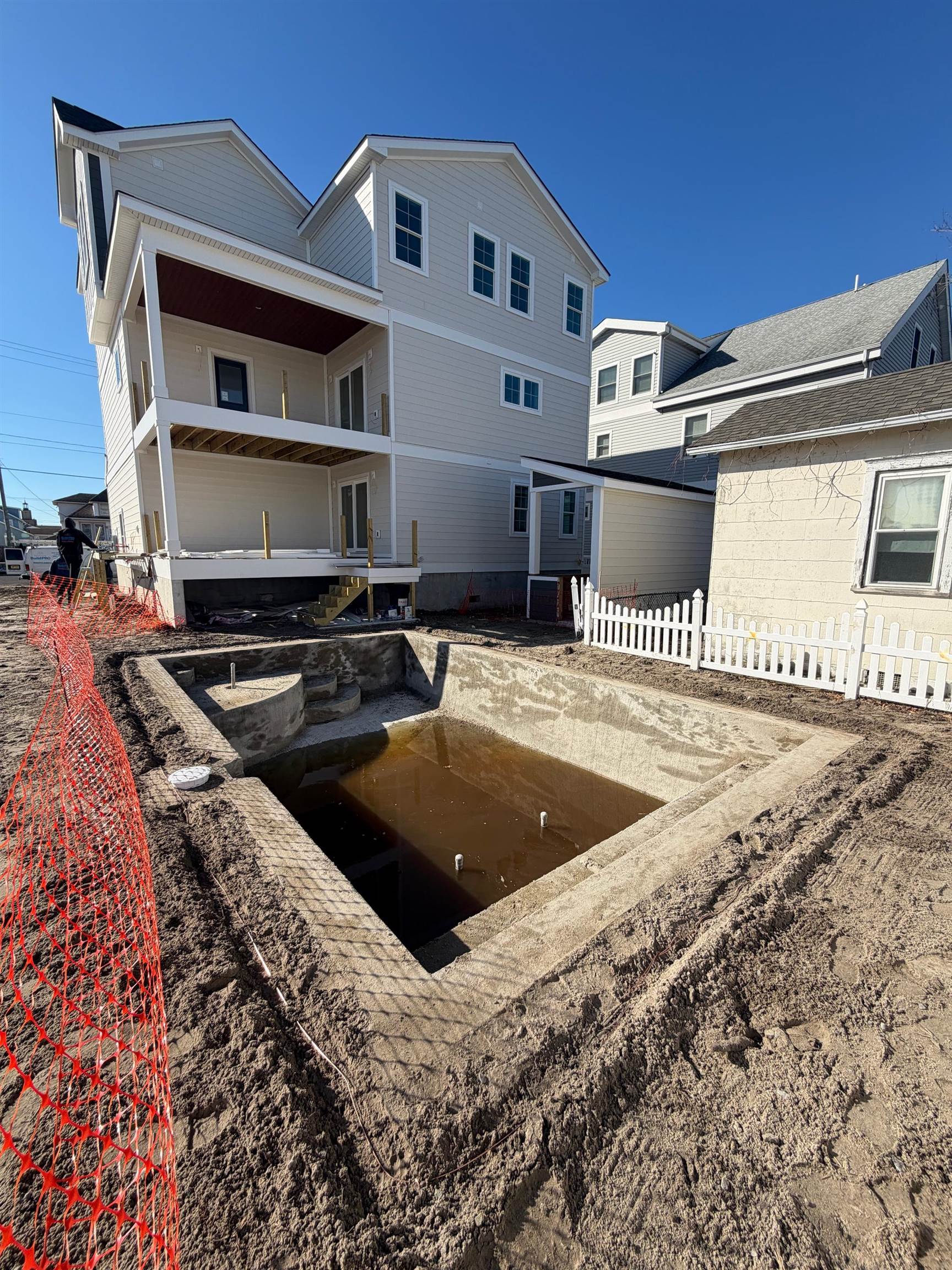 133 E 12th Avenue - Picture 1